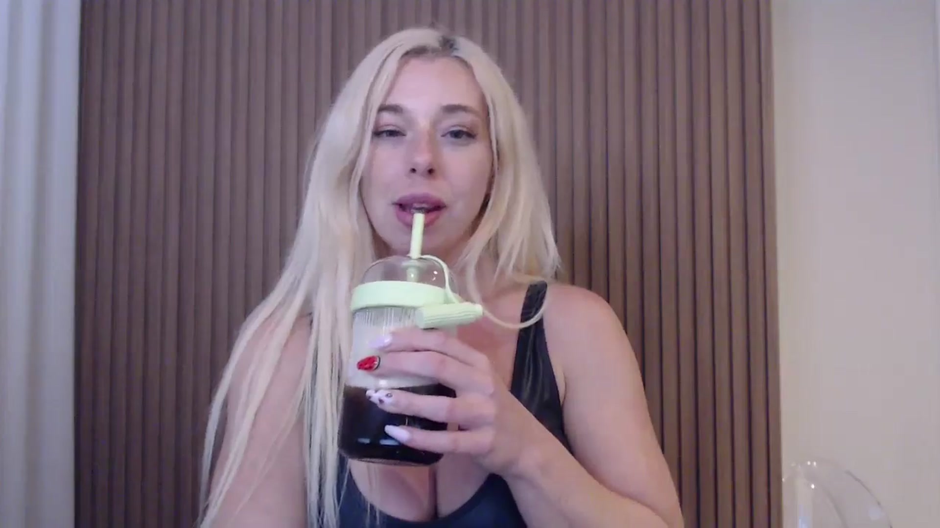 Gallery image thumbnail from Riley_Parks's myfreecams stream on, 07/10/2025, 02:07 image 5 of 20