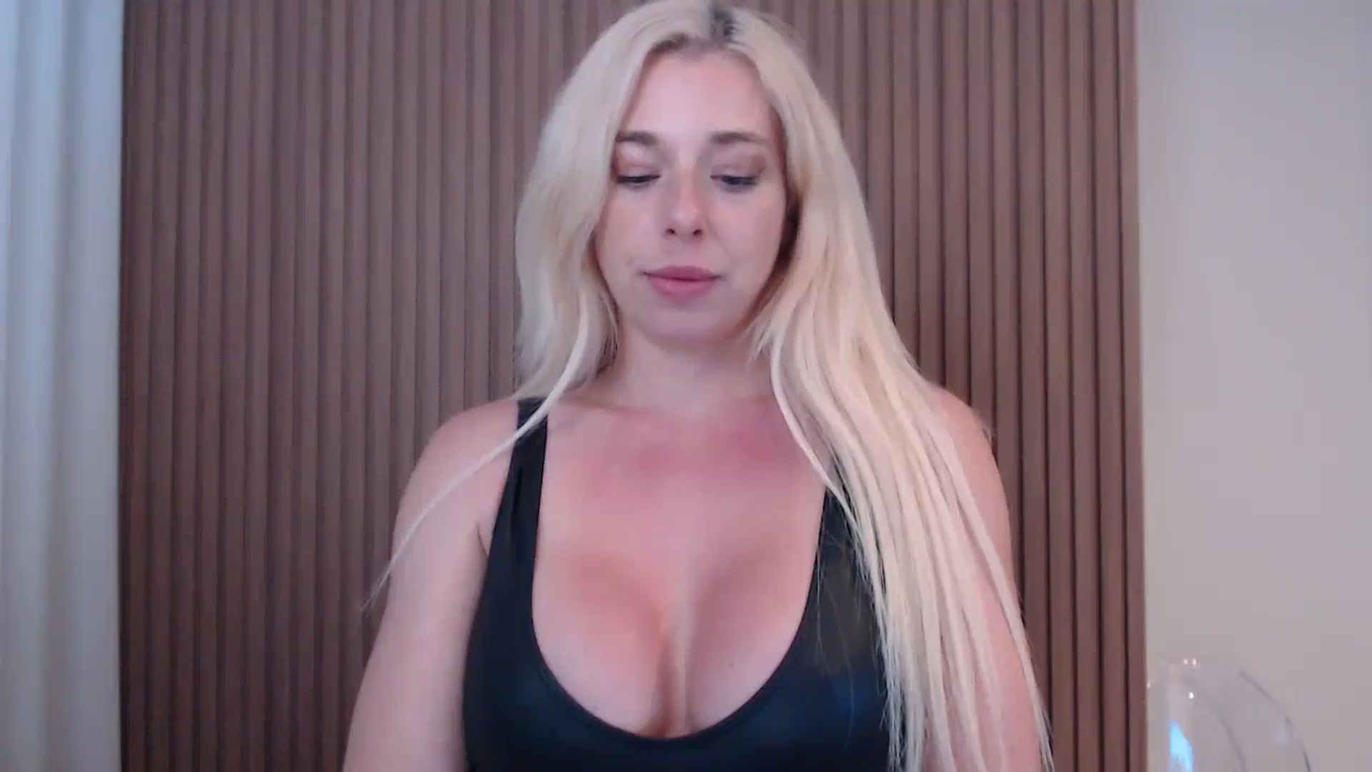 Gallery image thumbnail from Riley_Parks's myfreecams stream on, 07/10/2025, 03:13 image 6 of 20
