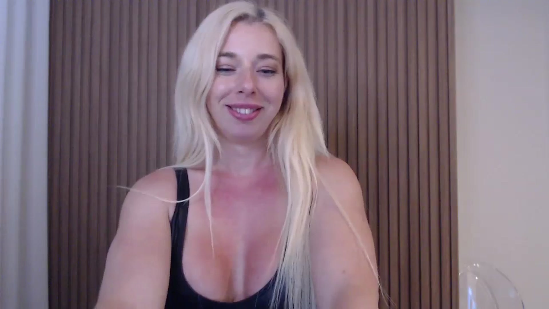 Gallery image thumbnail from Riley_Parks's myfreecams stream on, 07/10/2025, 03:13 image 8 of 20