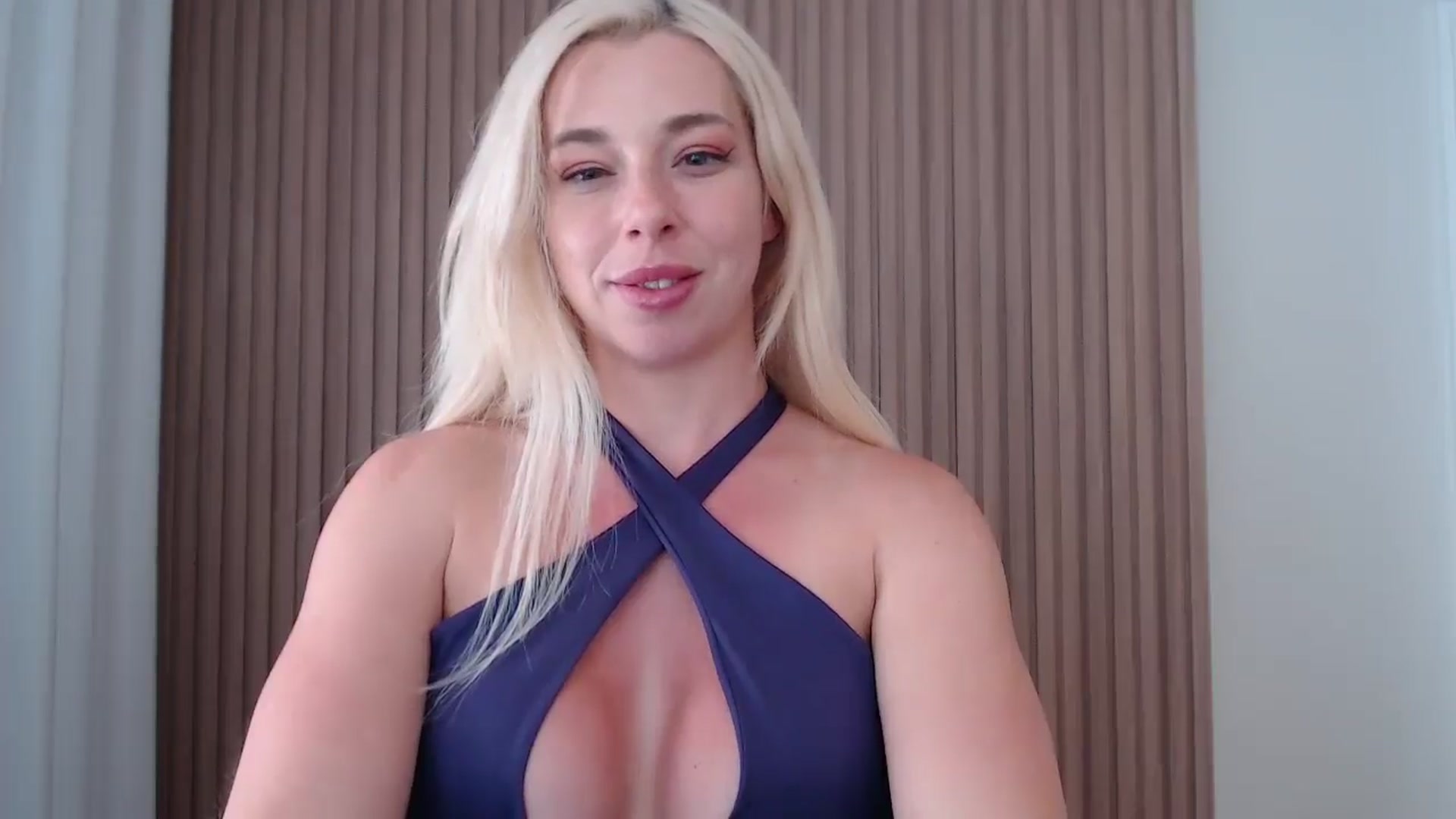 Gallery image thumbnail from Riley_Parks's myfreecams stream on, 08/03/2025, 20:49 image 16 of 20