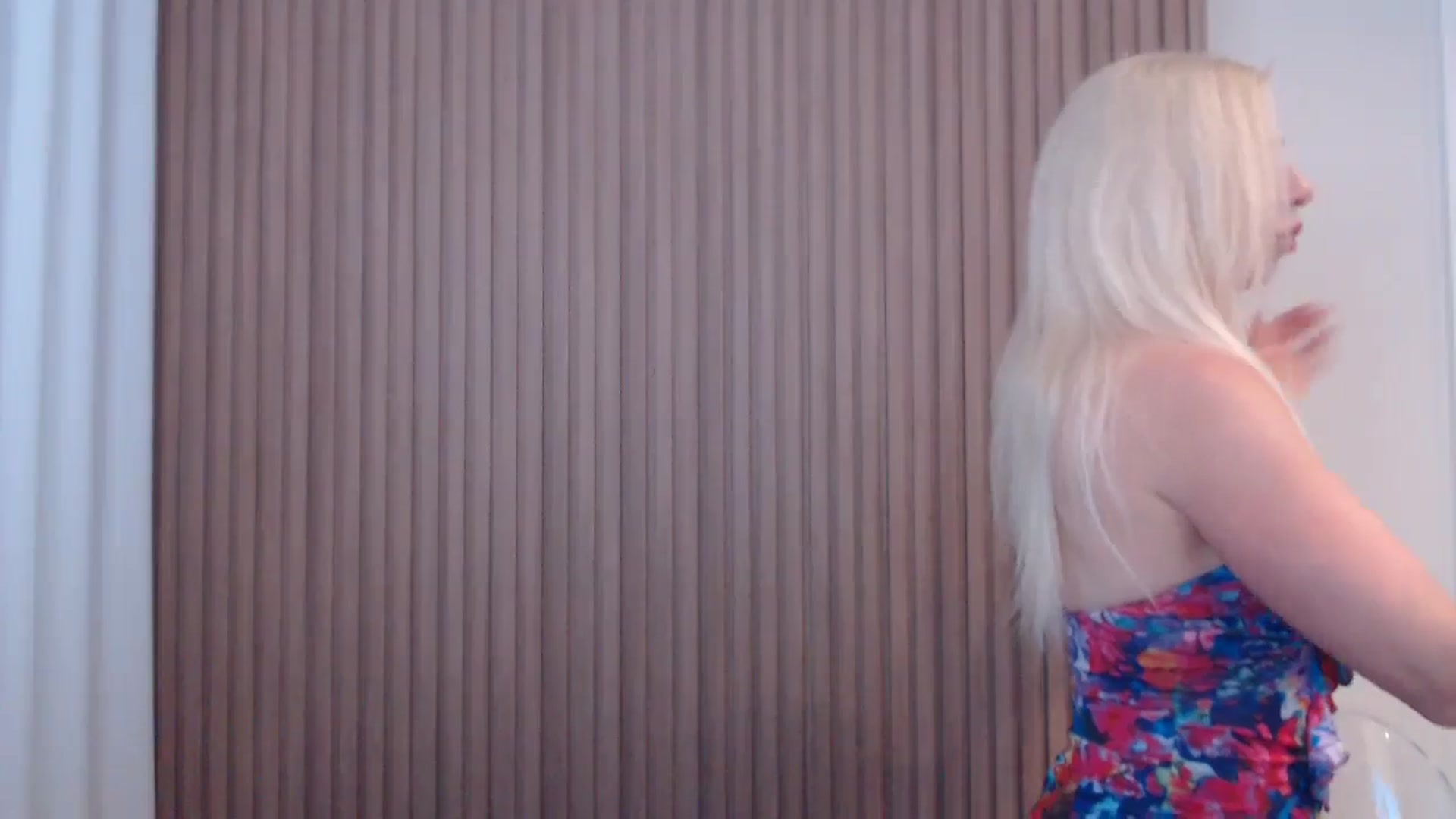 Gallery image thumbnail from Riley_Parks's myfreecams stream on, 08/14/2025, 11:33 image 14 of 20