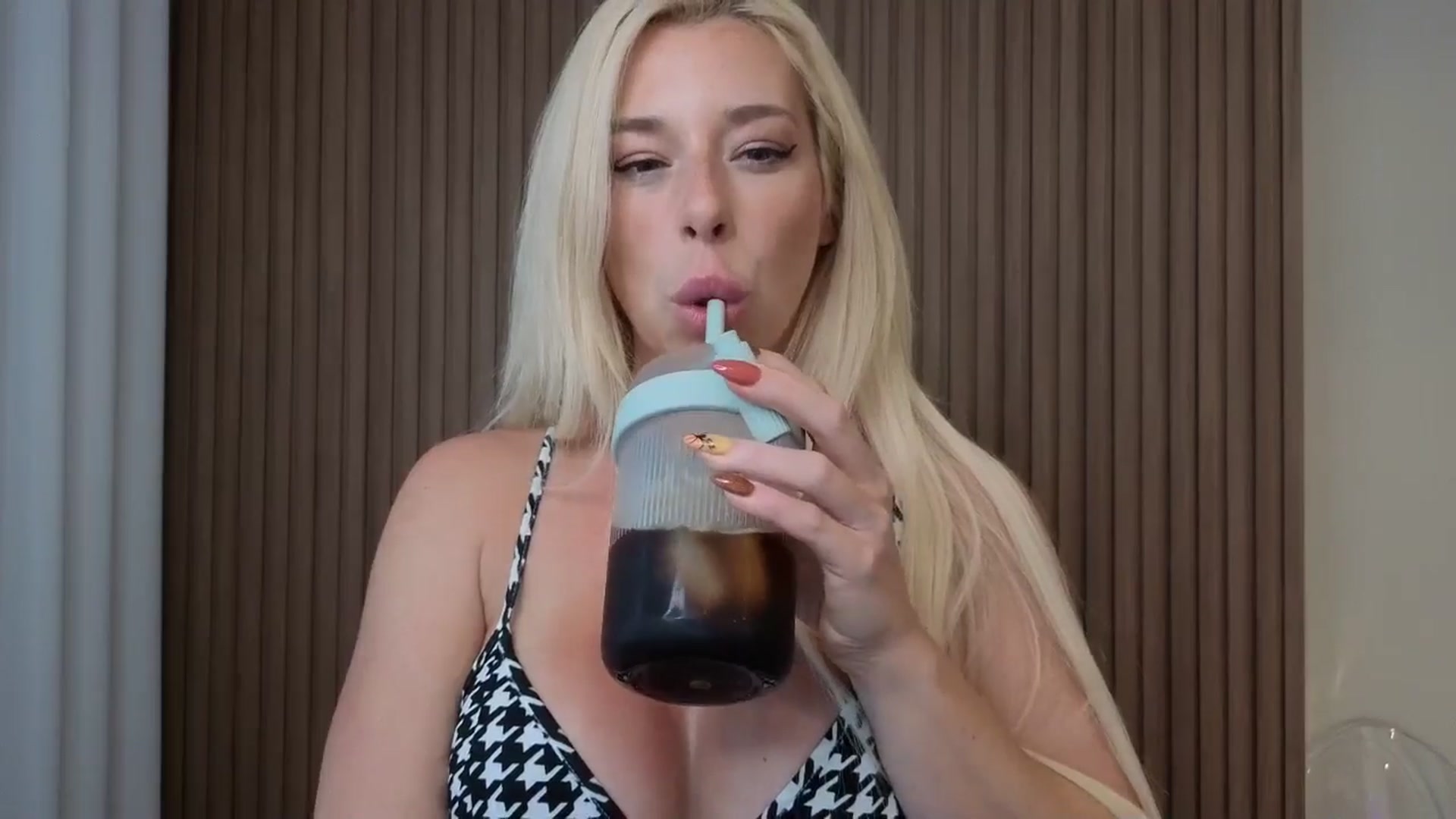 Gallery image thumbnail from Riley_Parks's myfreecams stream on, 09/25/2025, 15:19 image 6 of 20