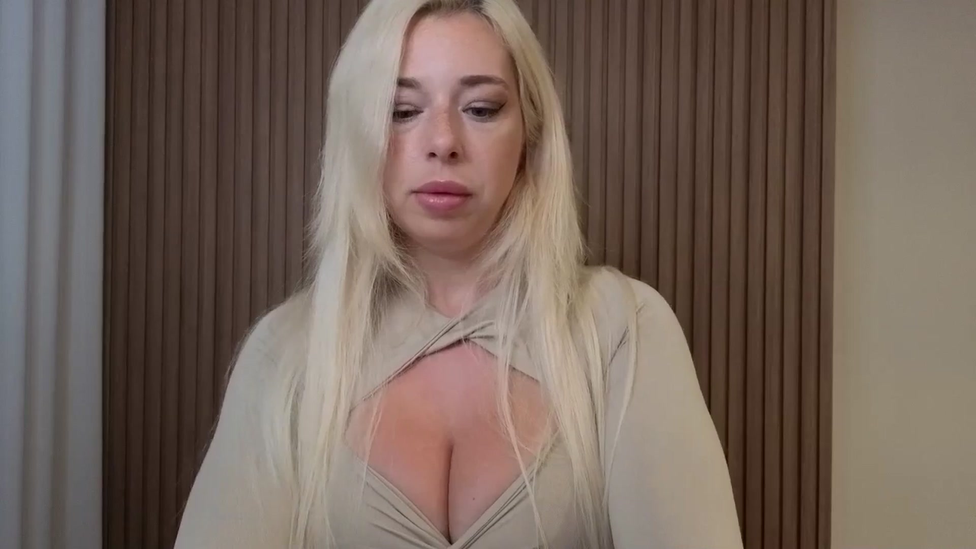 Gallery image thumbnail from Riley_Parks's myfreecams stream on, 09/29/2025, 09:57 image 16 of 20