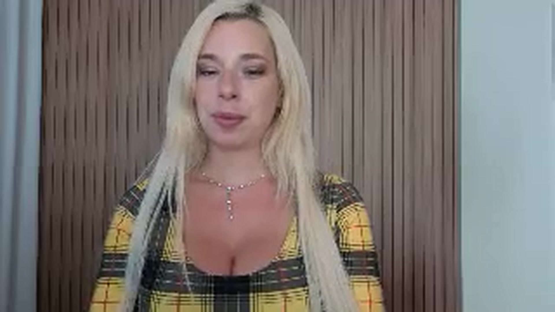 Gallery image thumbnail from Riley_Parks's myfreecams stream on, 10/01/2025, 18:03 image 11 of 20