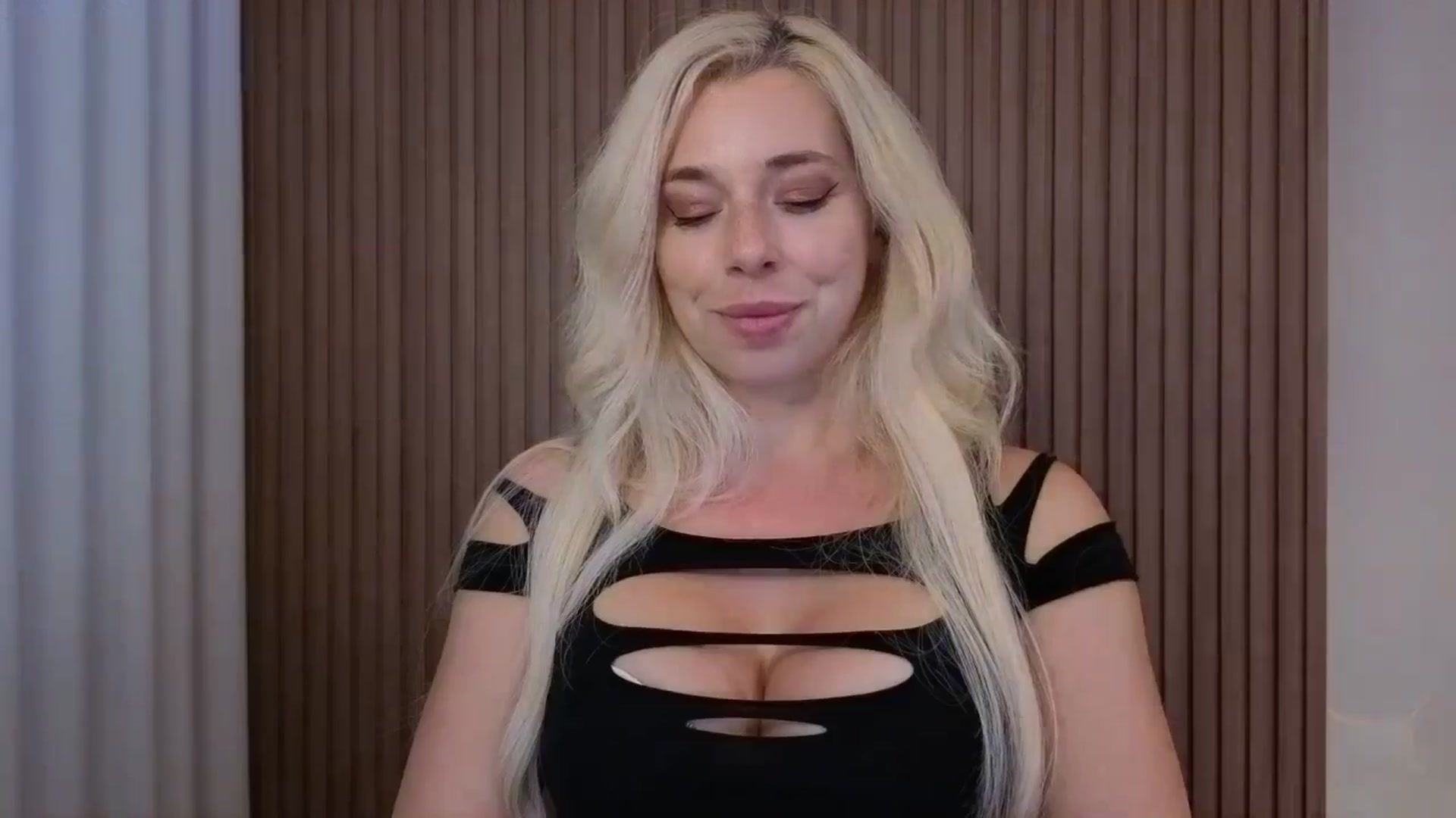 Gallery image thumbnail from Riley_Parks's myfreecams stream on, 11/12/2025, 03:46 image 20 of 20