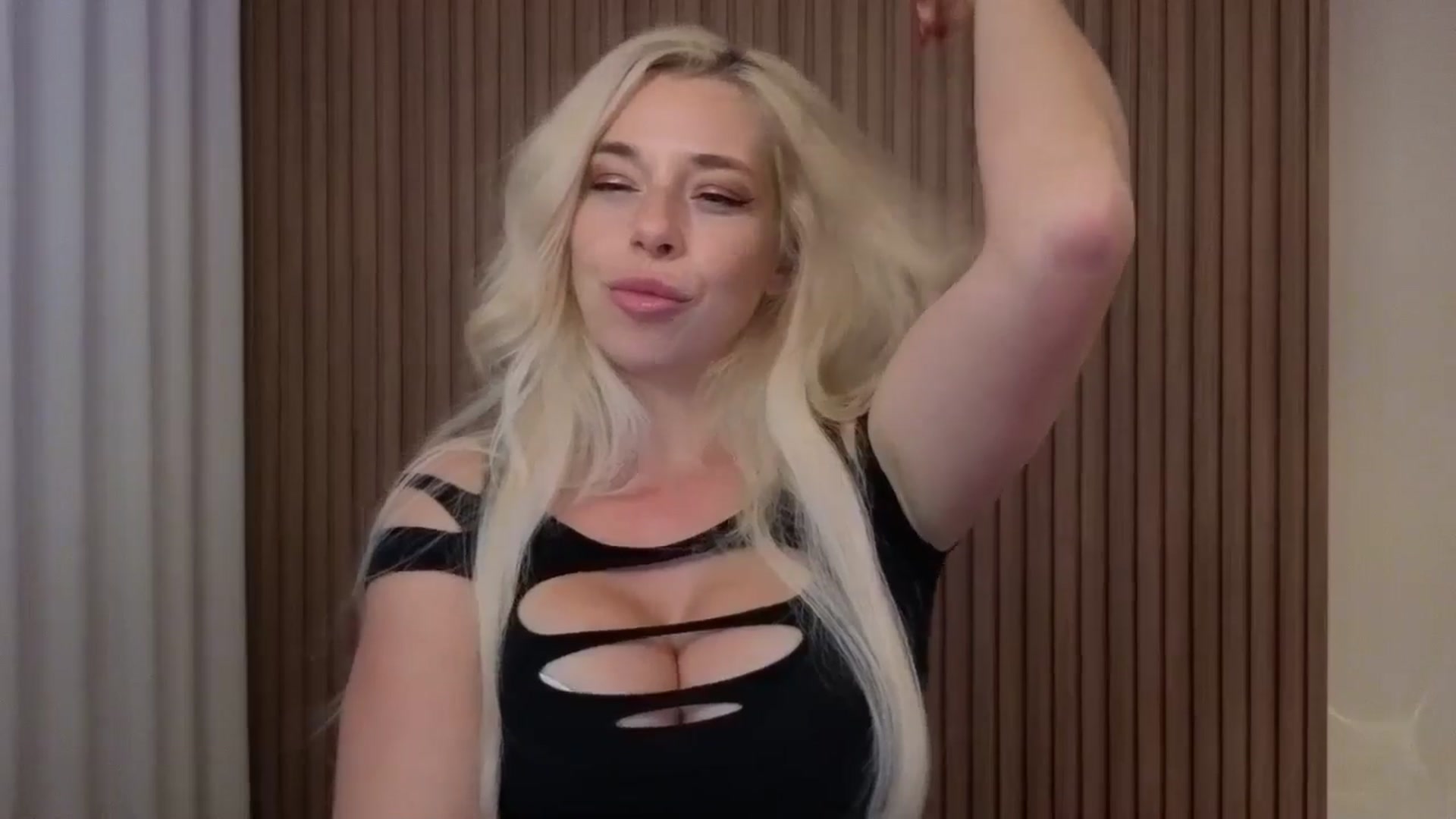 Gallery image thumbnail from Riley_Parks's myfreecams stream on, 11/12/2025, 03:46 image 19 of 20
