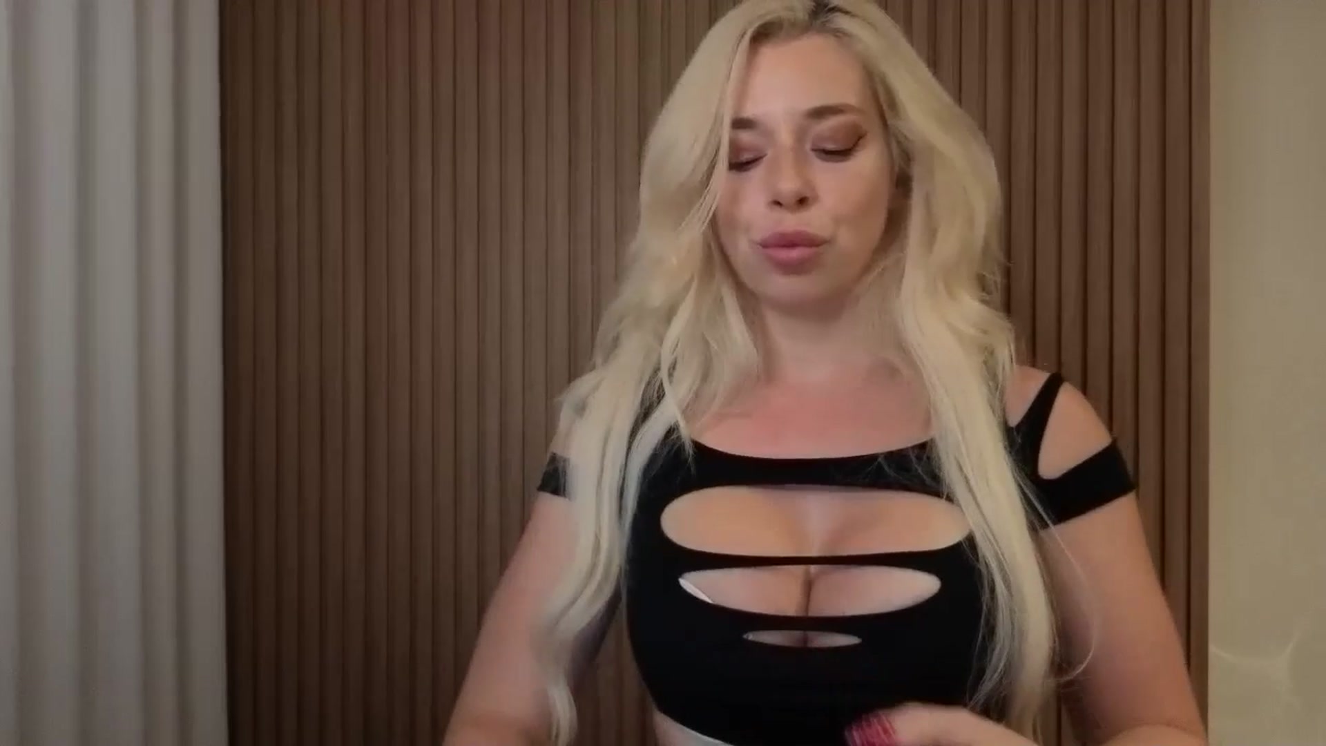 Gallery image thumbnail from Riley_Parks's myfreecams stream on, 11/12/2025, 03:46 image 17 of 20
