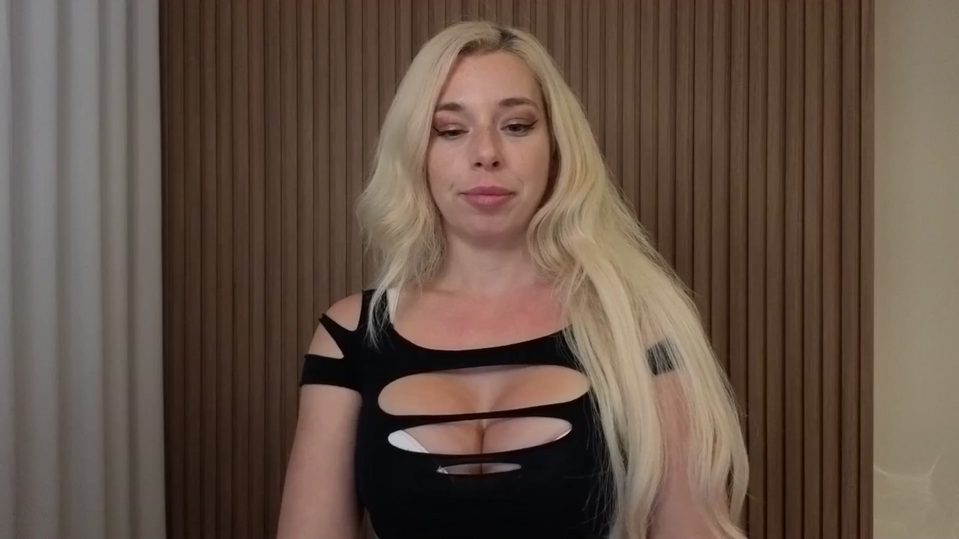 Gallery image thumbnail from Riley_Parks's myfreecams stream on, 11/12/2025, 03:46 image 4 of 20