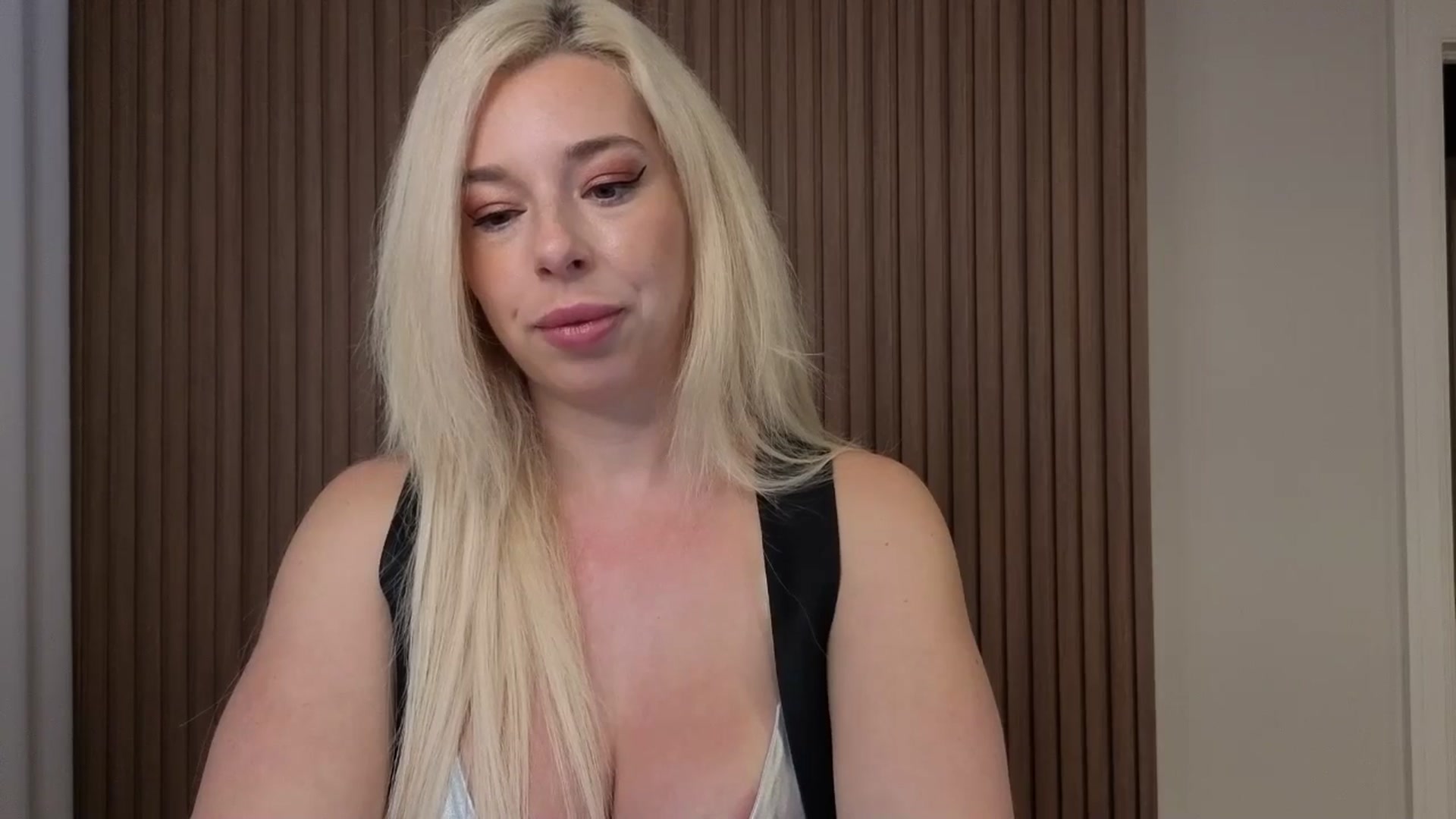 Gallery image thumbnail from Riley_Parks's myfreecams stream on, 01/01/2026, 09:41 image 19 of 20