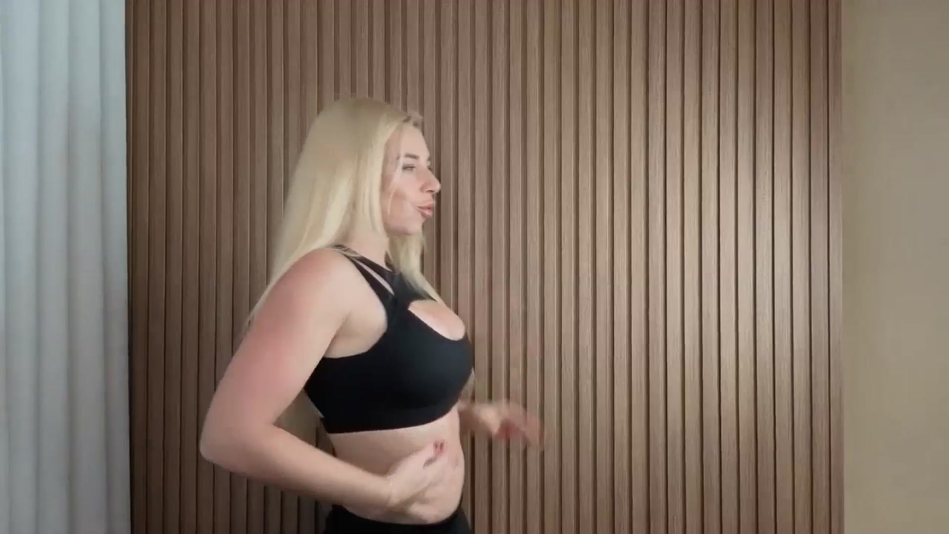 Gallery image thumbnail from Riley_Parks's myfreecams stream on, 01/02/2026, 22:32 image 17 of 20