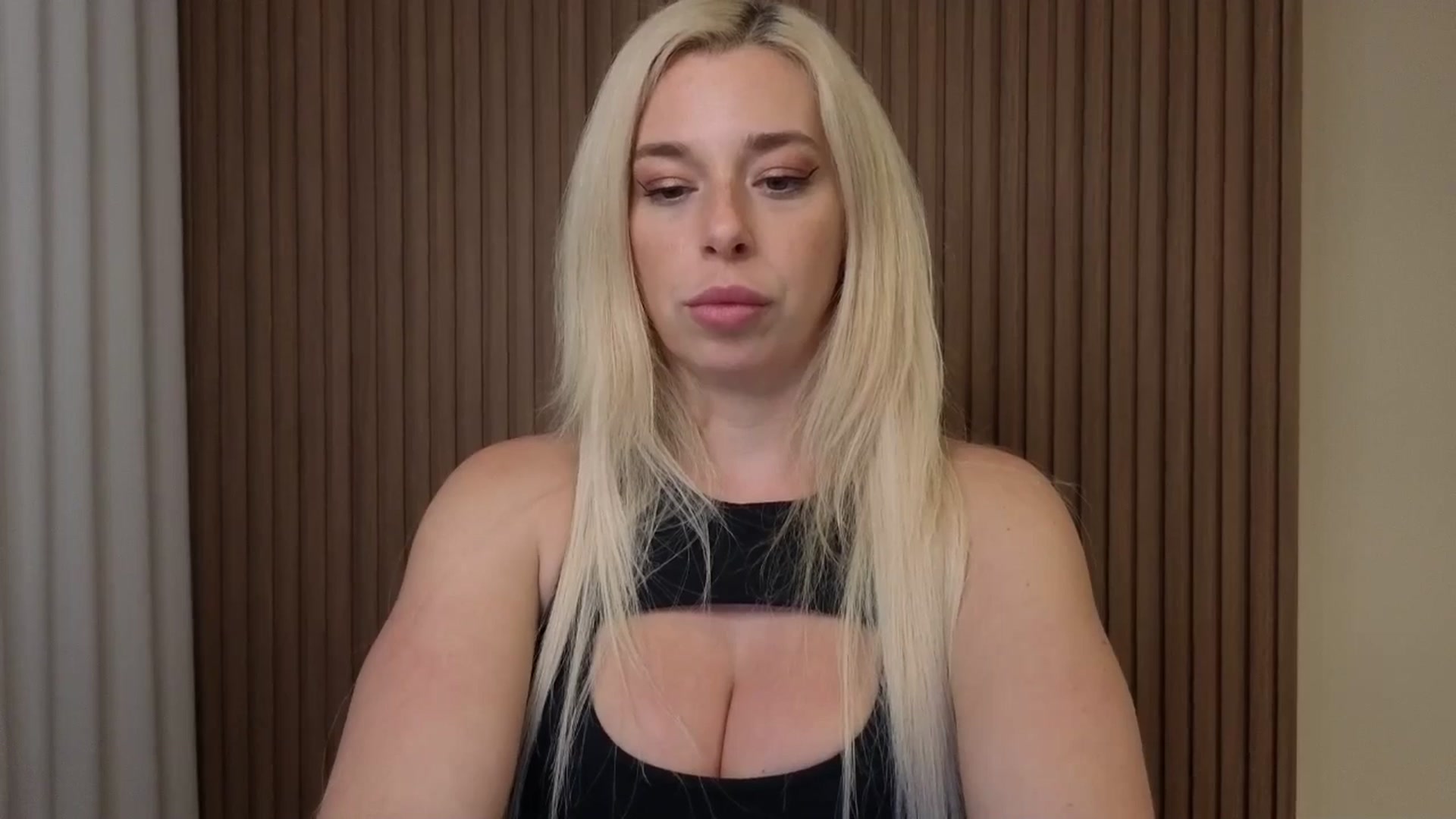 Gallery image thumbnail from Riley_Parks's myfreecams stream on, 01/02/2026, 23:03 image 13 of 20