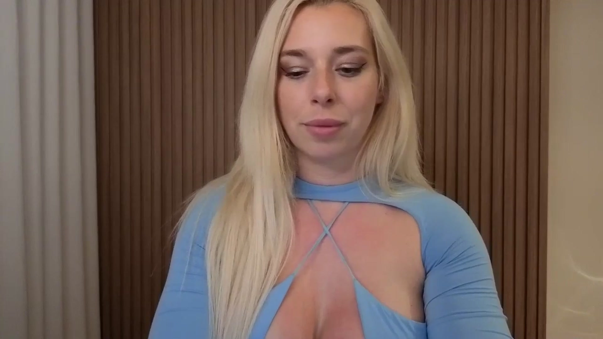 Gallery image thumbnail from Riley_Parks's myfreecams stream on, 01/05/2026, 01:58 image 8 of 20