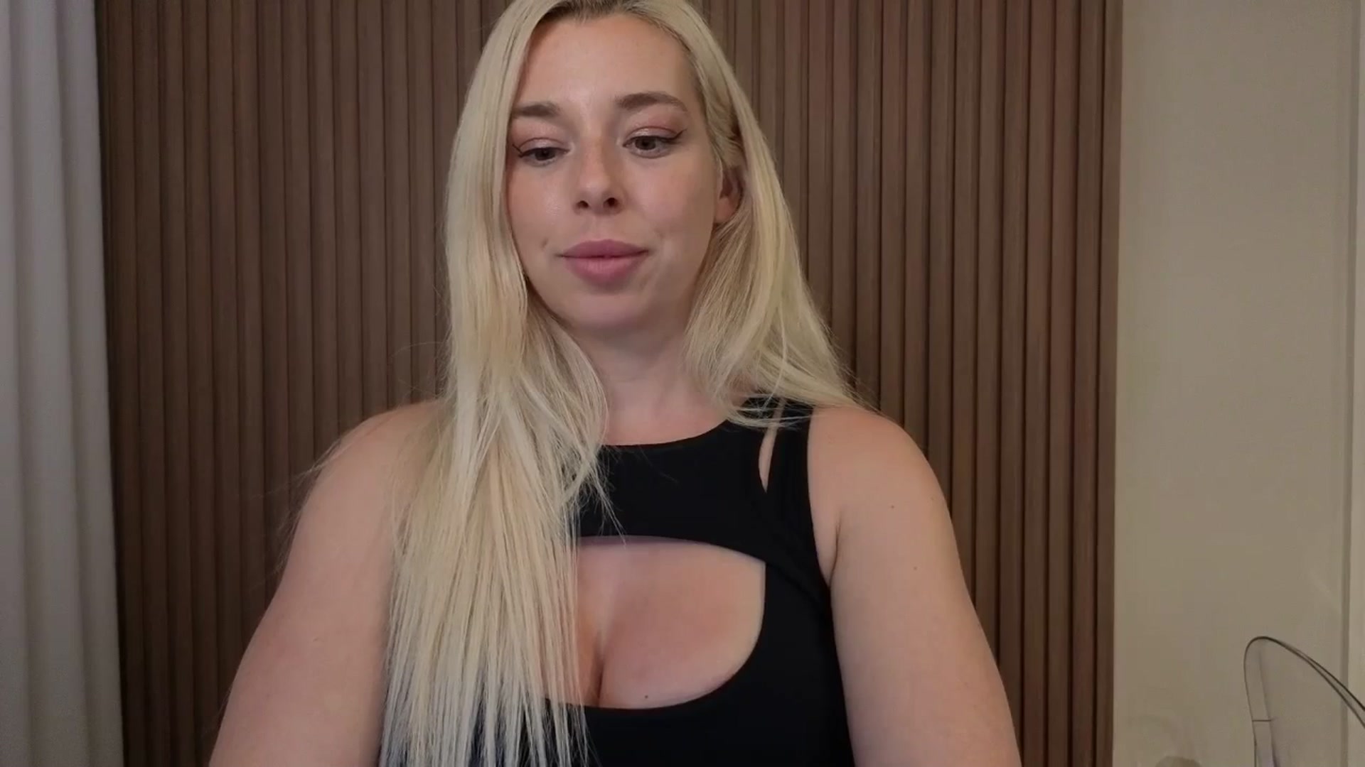 Gallery image thumbnail from Riley_Parks's myfreecams stream on, 01/05/2026, 22:29 image 20 of 20