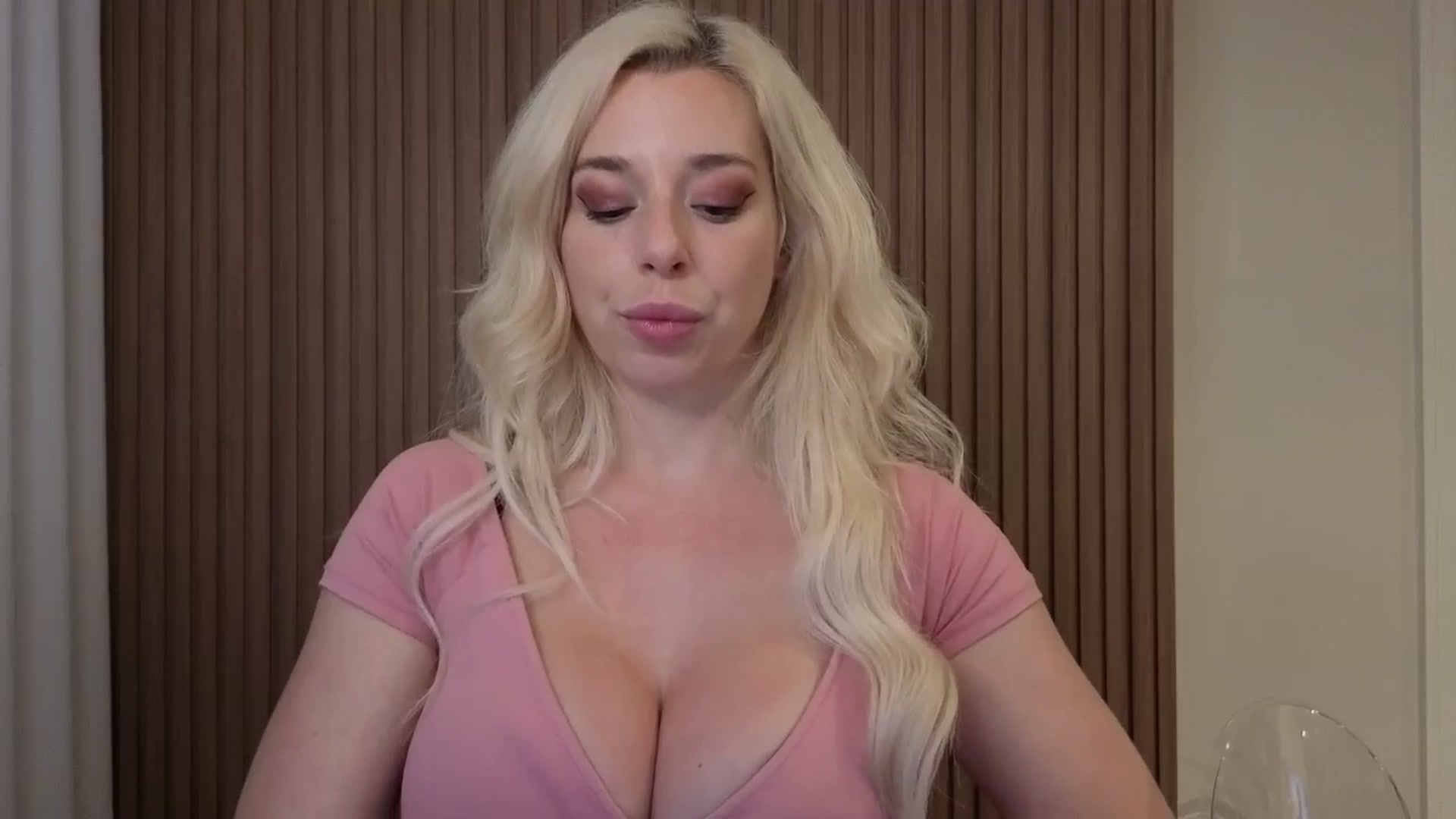 Gallery image thumbnail from Riley_Parks's myfreecams stream on, 01/07/2026, 01:32 image 13 of 20