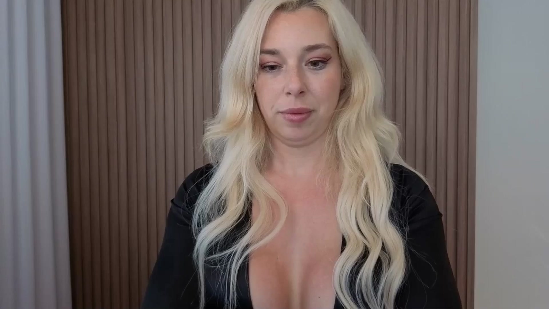 Gallery image thumbnail from Riley_Parks's myfreecams stream on, 01/07/2026, 19:52 image 9 of 20