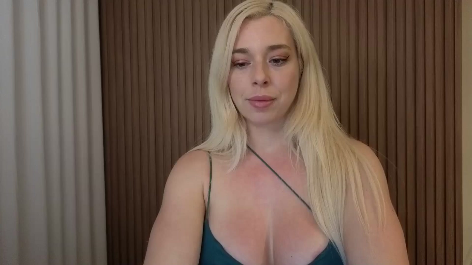 Gallery image thumbnail from Riley_Parks's myfreecams stream on, 02/02/2026, 23:36 image 7 of 20