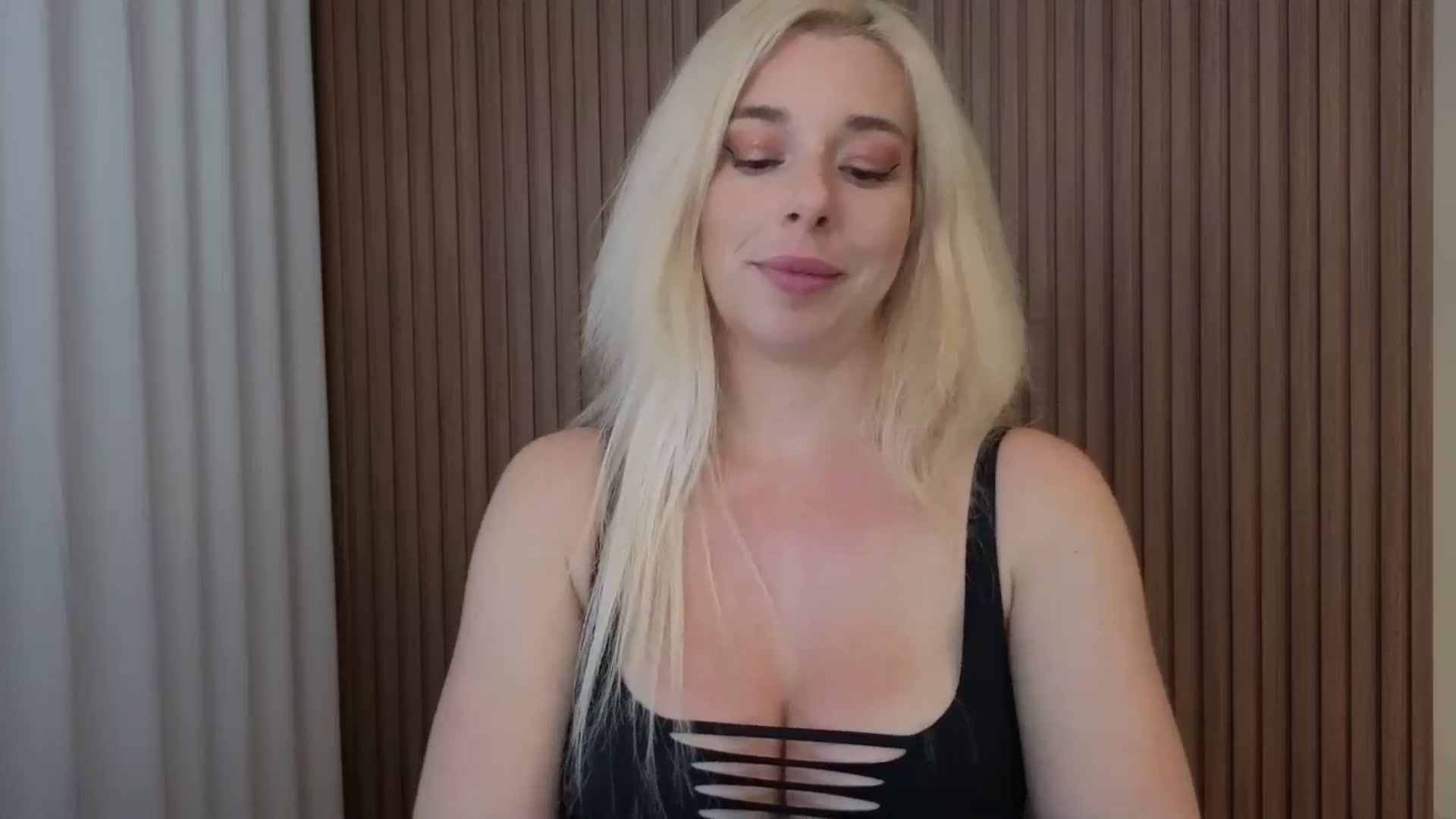 Gallery image thumbnail from Riley_Parks's myfreecams stream on, 02/04/2026, 22:02 image 5 of 20