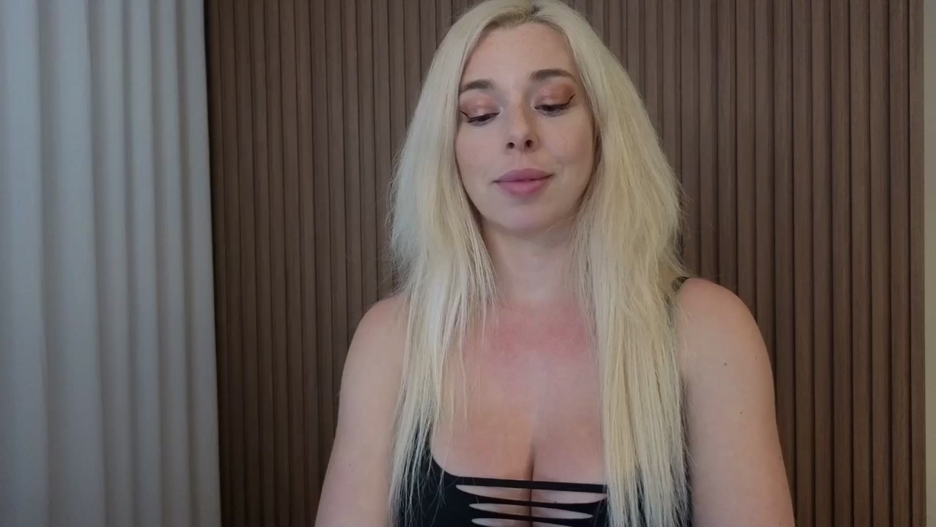 Gallery image thumbnail from Riley_Parks's myfreecams stream on, 02/04/2026, 22:02 image 16 of 20