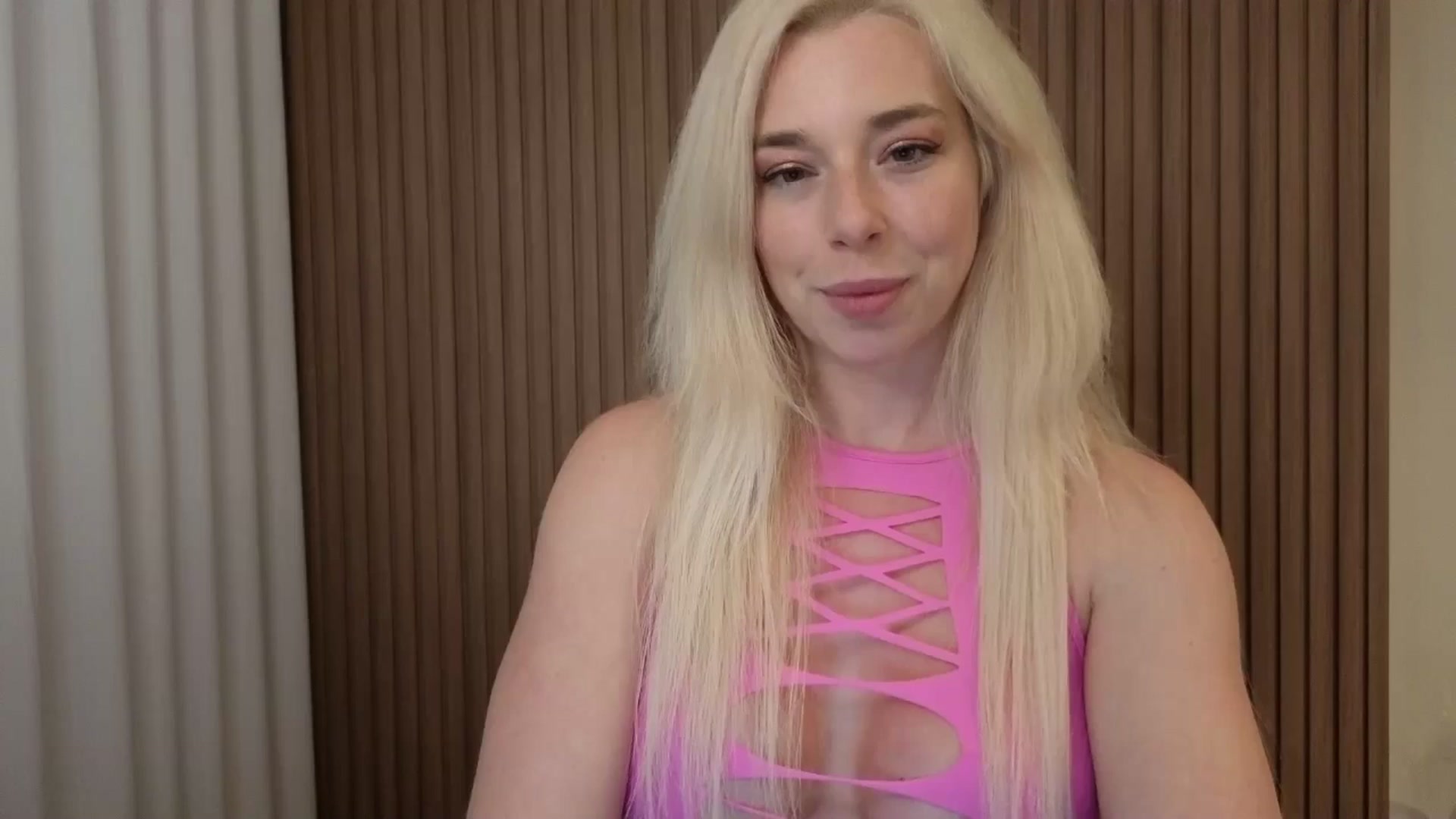 Gallery image thumbnail from Riley_Parks's myfreecams stream on, 02/05/2026, 04:39 image 4 of 20