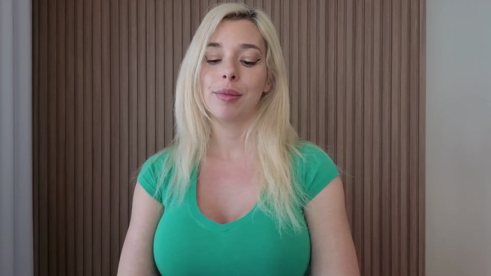 Gallery image thumbnail from Riley_Parks's myfreecams stream on, 03/03/2026, 19:20 image 6 of 20