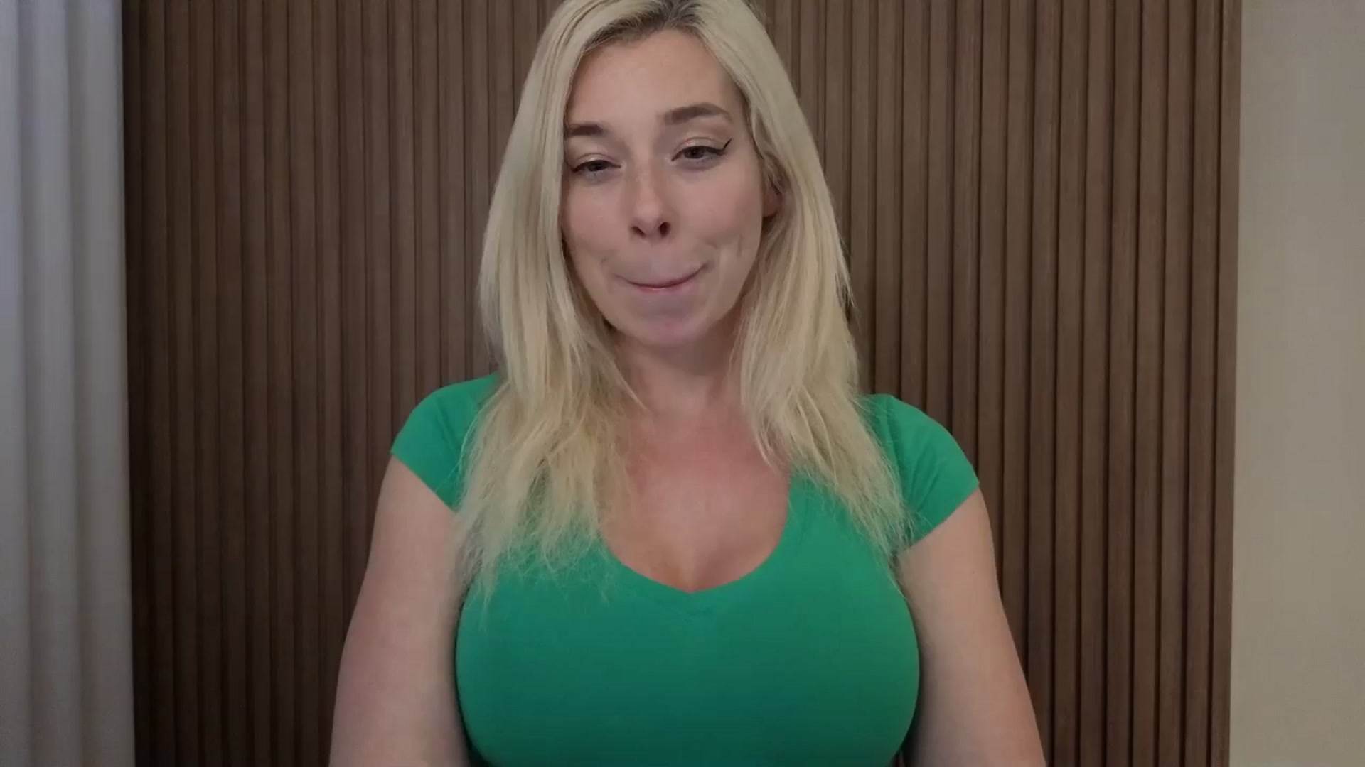 Gallery image thumbnail from Riley_Parks's myfreecams stream on, 03/04/2026, 03:45 image 6 of 20