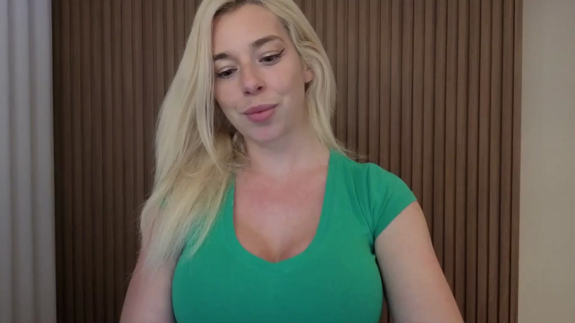 Gallery image thumbnail from Riley_Parks's myfreecams stream on, 03/04/2026, 03:45 image 1 of 20