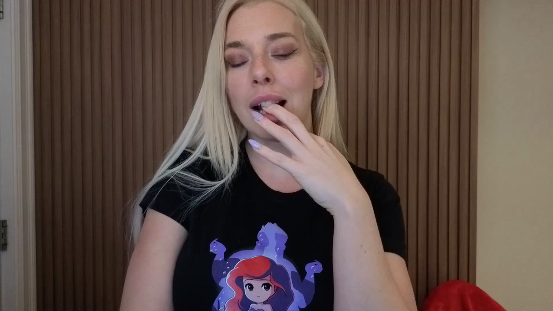 Gallery image thumbnail from Riley_Parks's myfreecams stream on, 03/07/2026, 04:41 image 17 of 20