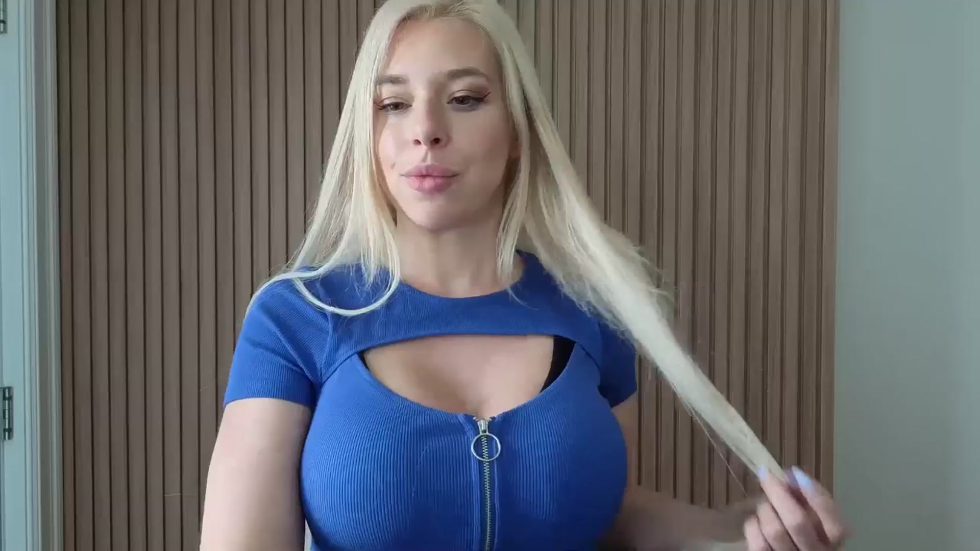 Gallery image thumbnail from Riley_Parks's myfreecams stream on, 03/09/2026, 21:32 image 6 of 20