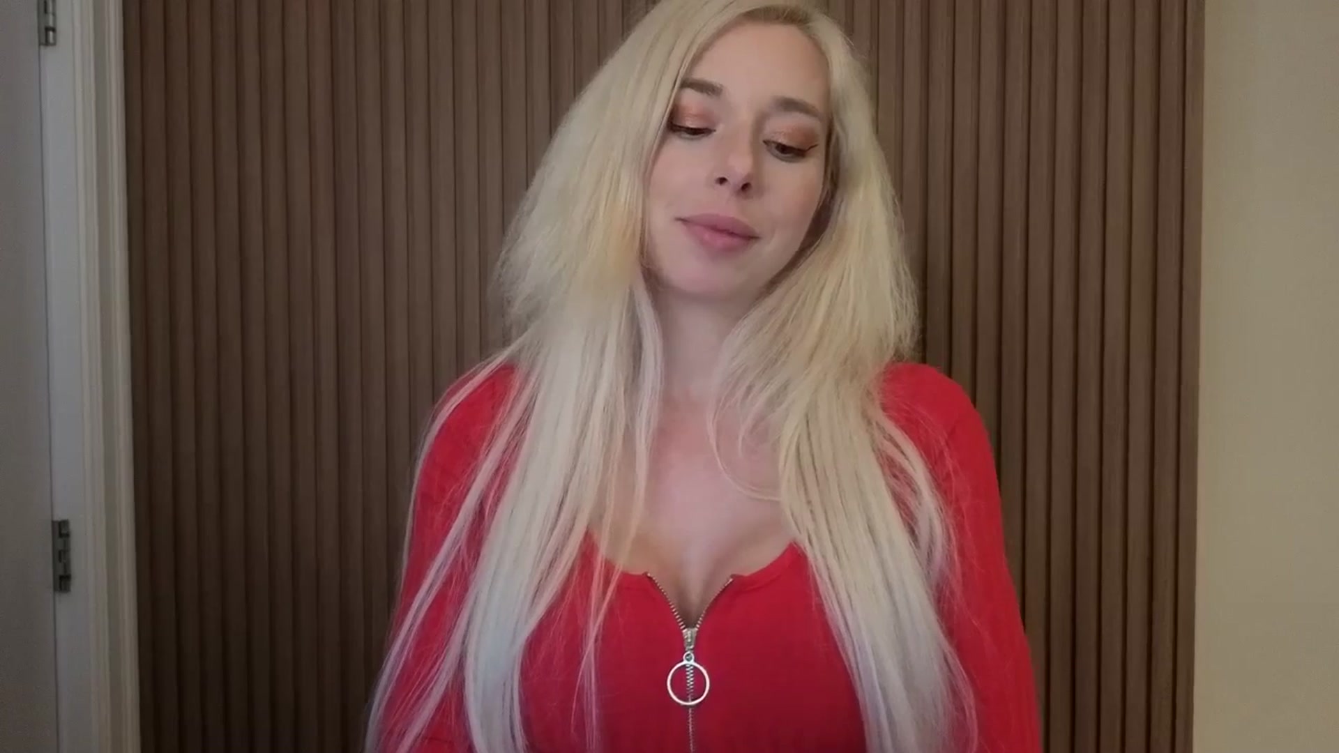Gallery image thumbnail from Riley_Parks's myfreecams stream on, 03/20/2026, 24:02 image 19 of 20