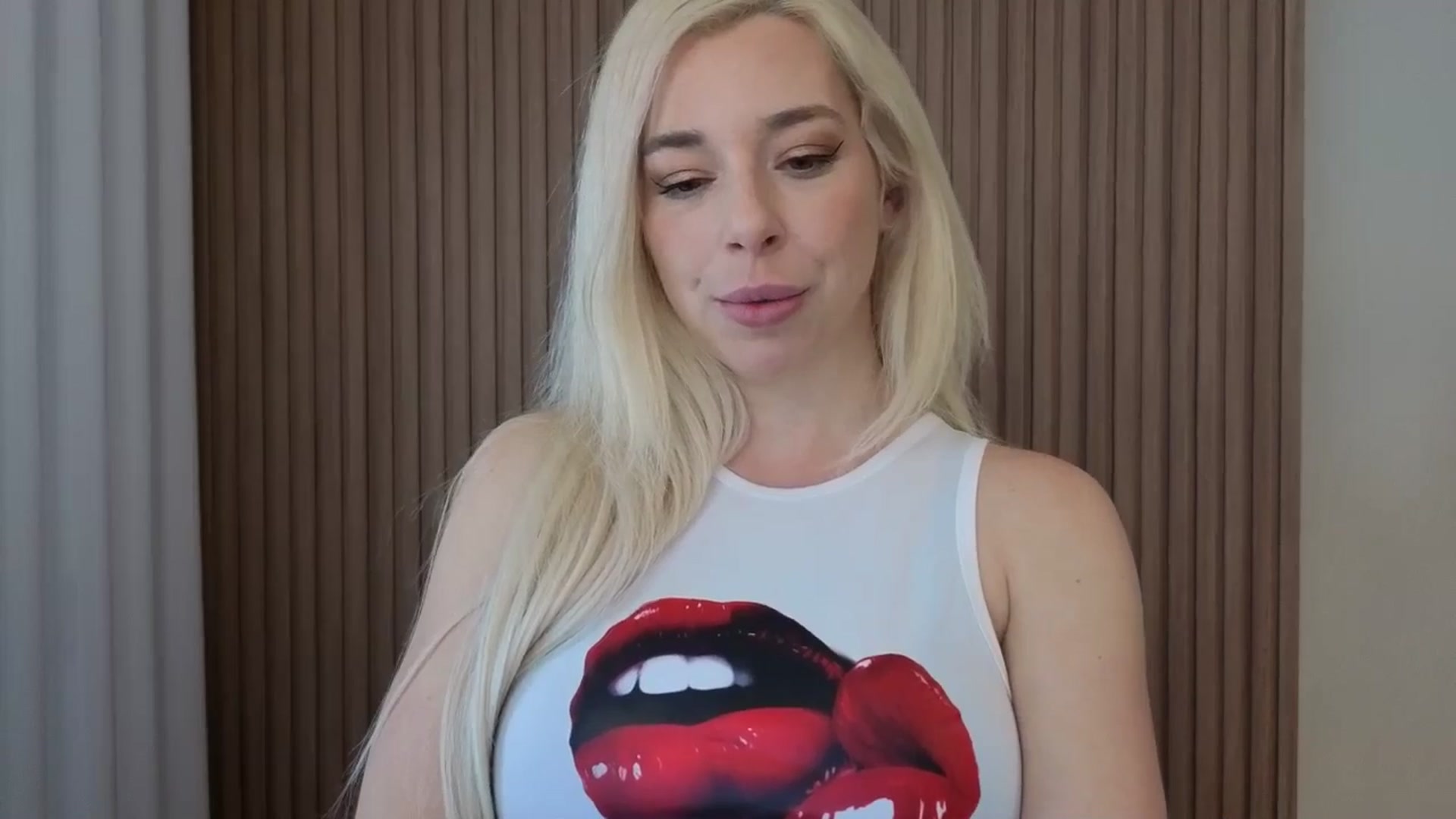 Gallery image thumbnail from Riley_Parks's myfreecams stream on, 03/22/2026, 14:46 image 11 of 20