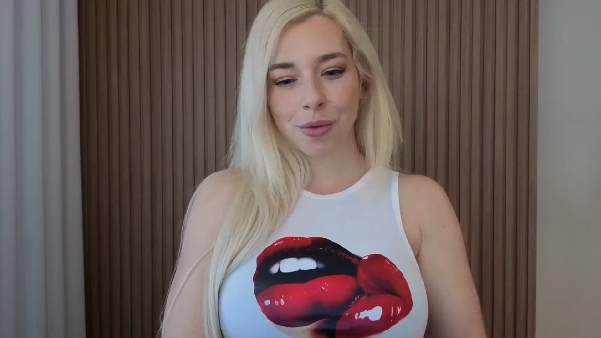 Gallery image thumbnail from Riley_Parks's myfreecams stream on, 03/22/2026, 14:46 image 12 of 20