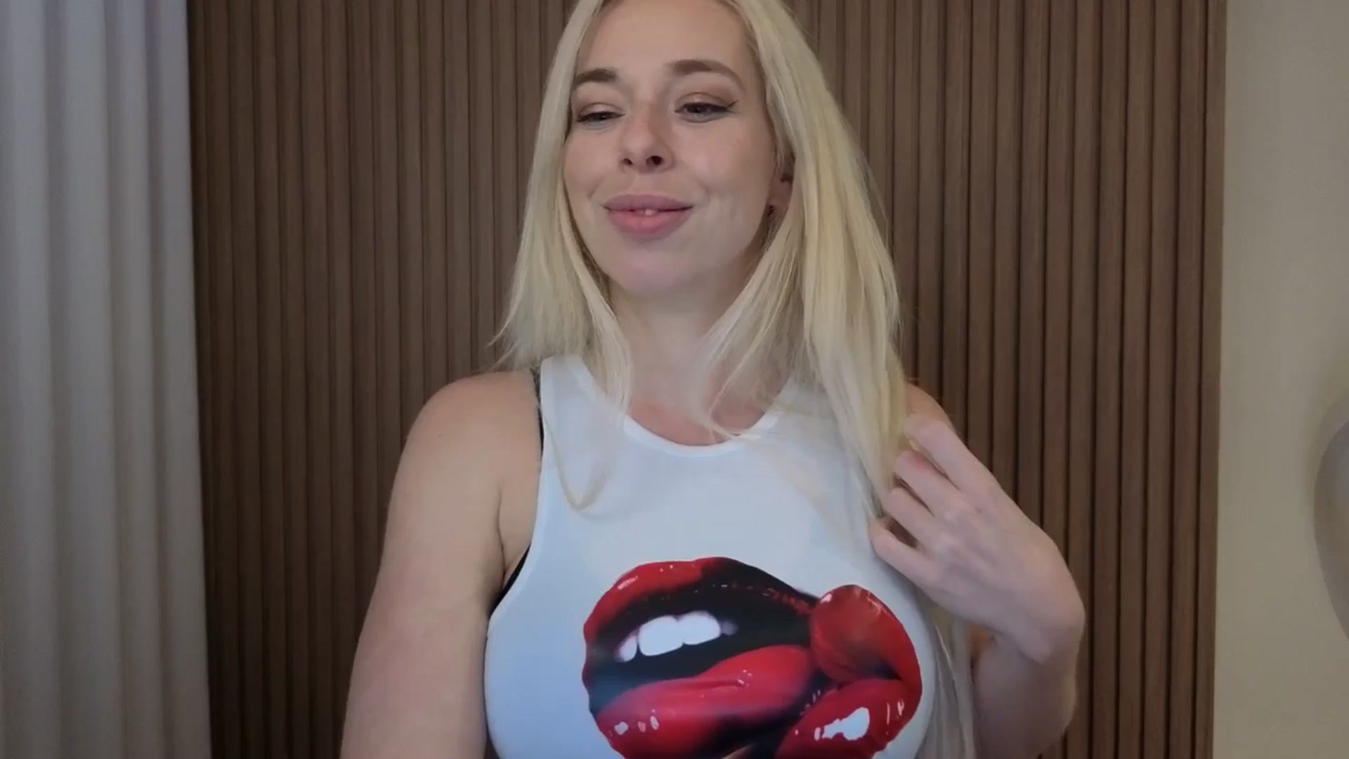 Gallery image thumbnail from Riley_Parks's myfreecams stream on, 03/23/2026, 24:34 image 12 of 20