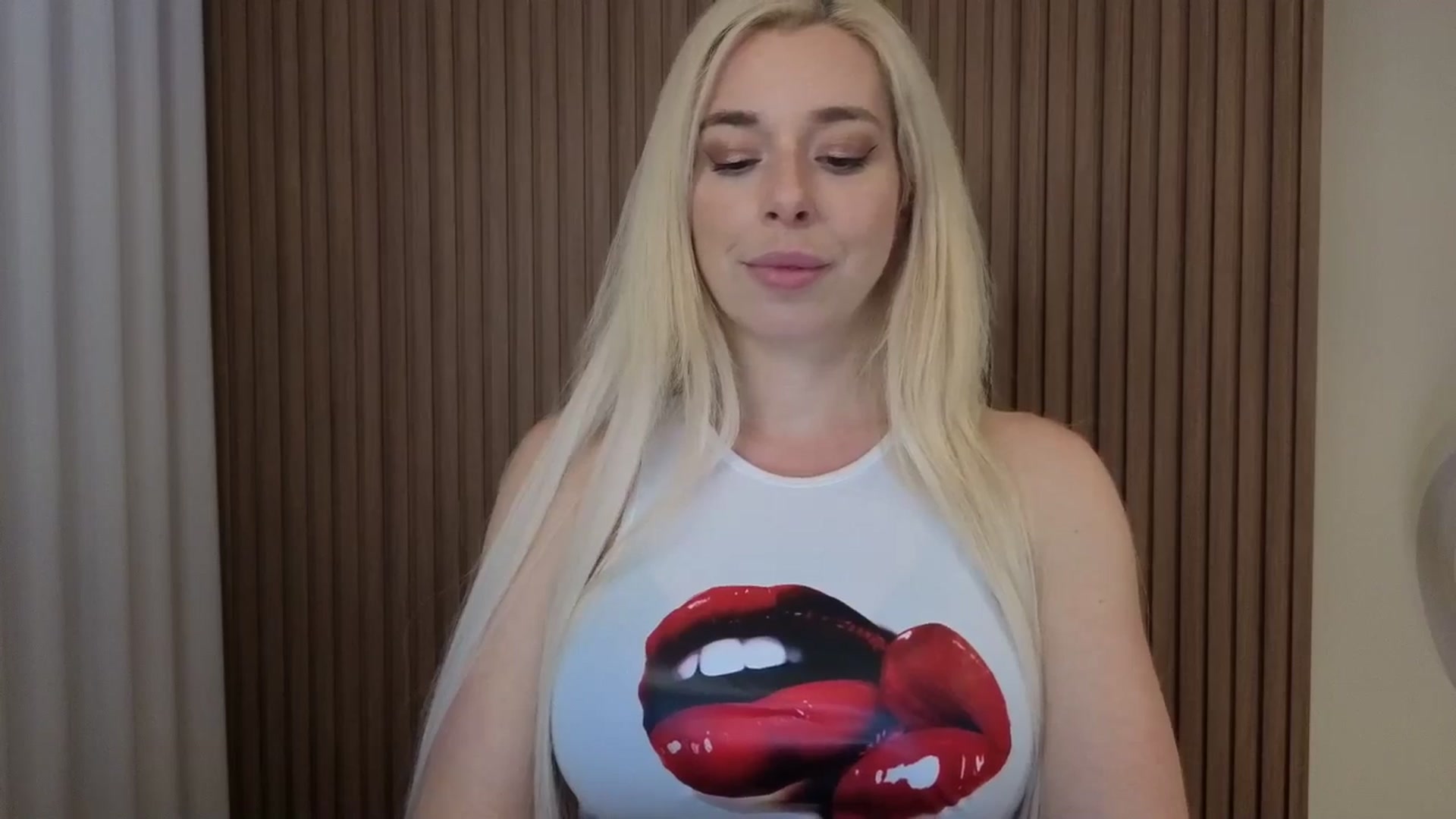 Gallery image thumbnail from Riley_Parks's myfreecams stream on, 03/23/2026, 24:34 image 4 of 20