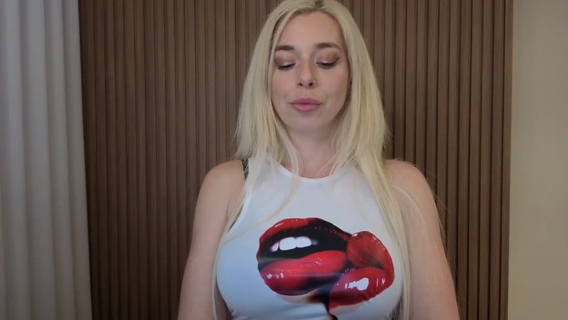 Gallery image thumbnail from Riley_Parks's myfreecams stream on, 03/23/2026, 02:06 image 7 of 20