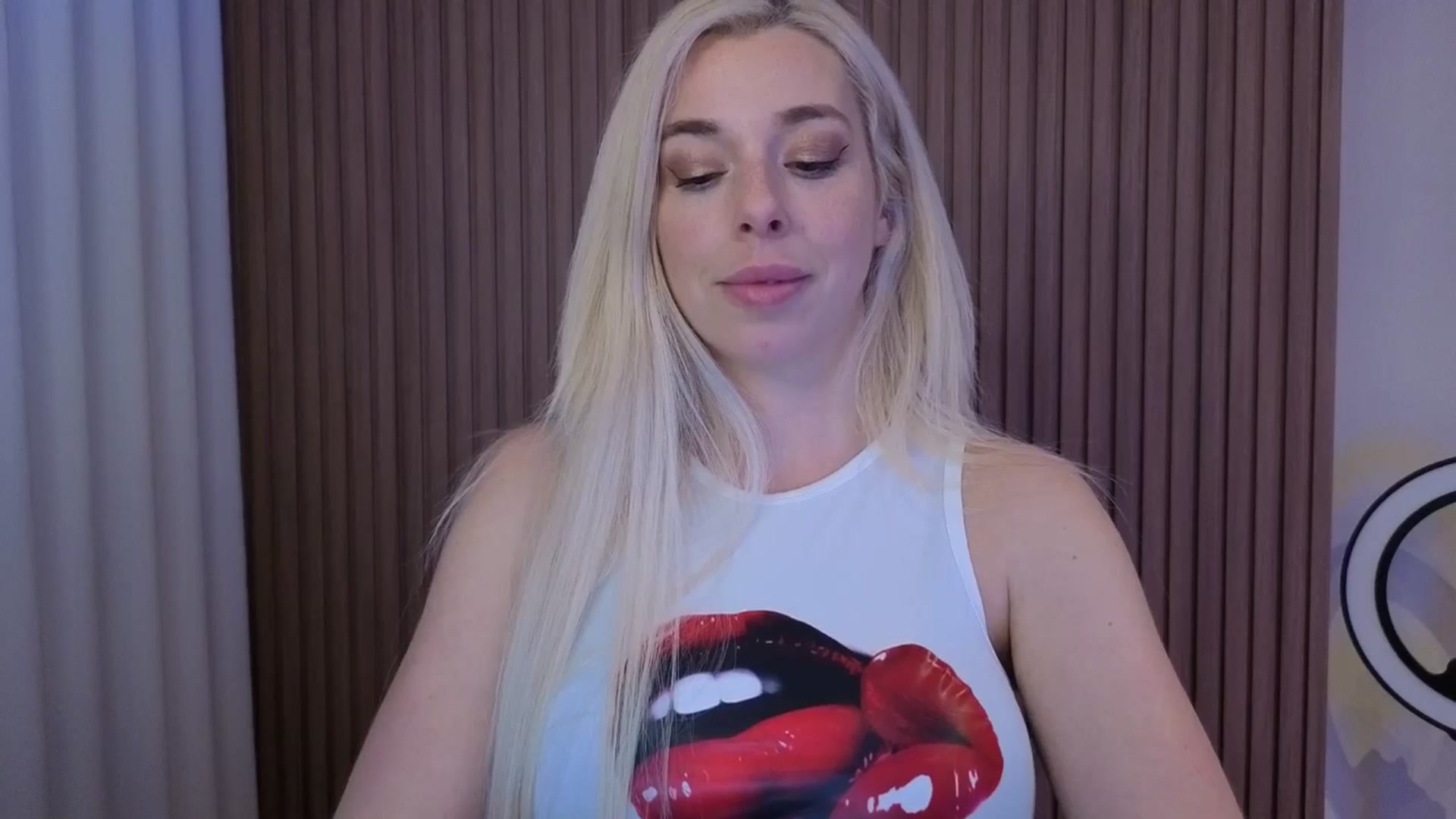 Gallery image thumbnail from Riley_Parks's myfreecams stream on, 03/23/2026, 03:08 image 15 of 20