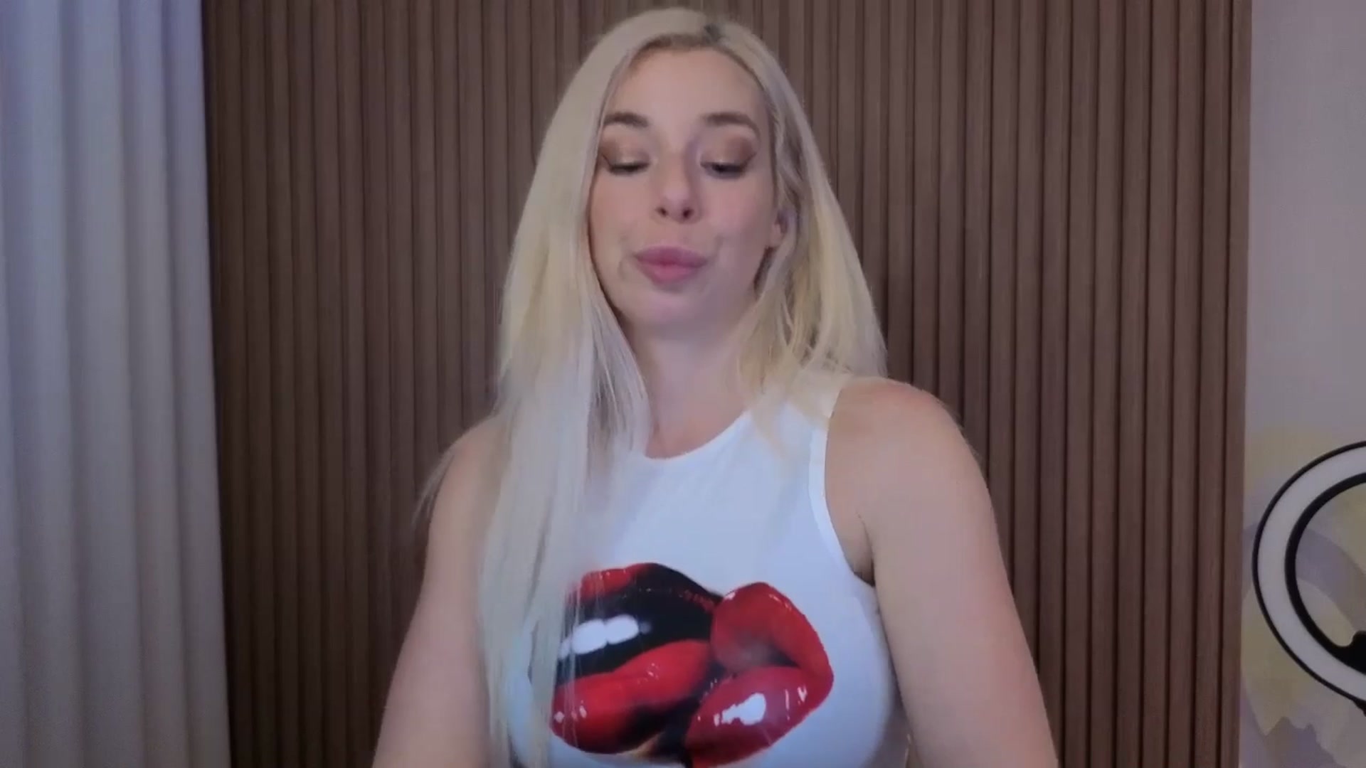 Gallery image thumbnail from Riley_Parks's myfreecams stream on, 03/23/2026, 03:08 image 16 of 20
