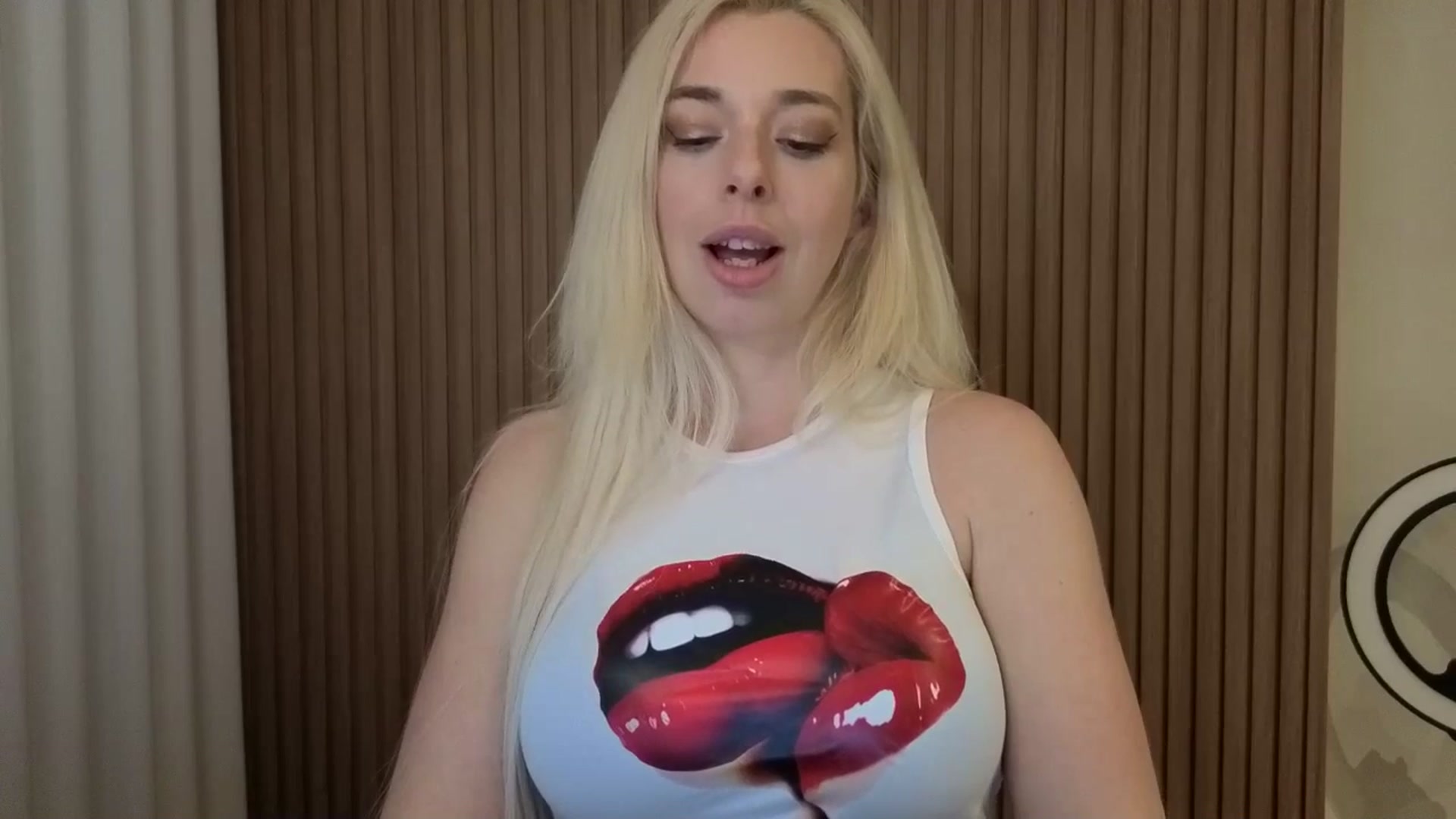 Gallery image thumbnail from Riley_Parks's myfreecams stream on, 03/23/2026, 03:08 image 10 of 20