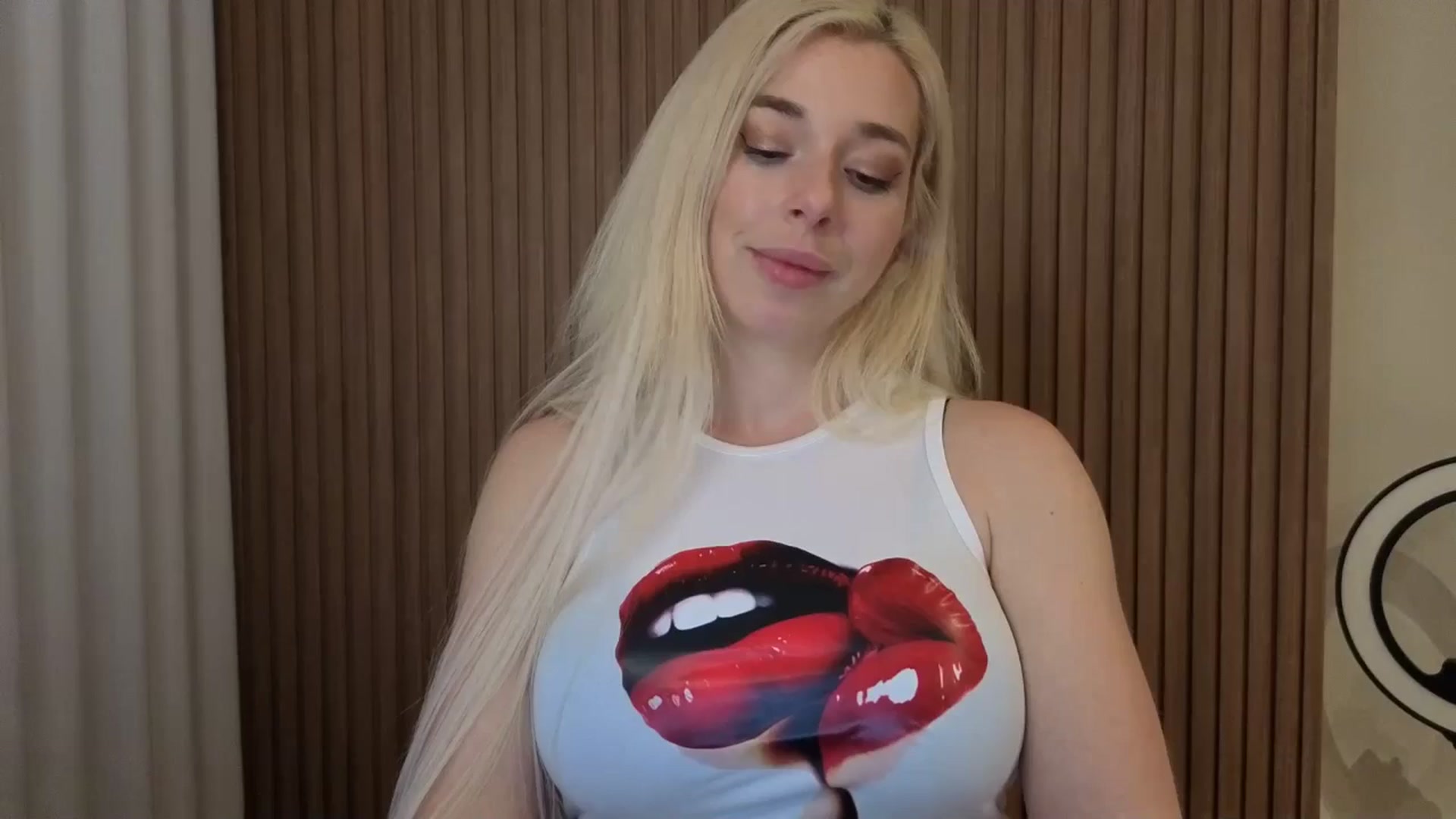 Gallery image thumbnail from Riley_Parks's myfreecams stream on, 03/23/2026, 03:53 image 18 of 20