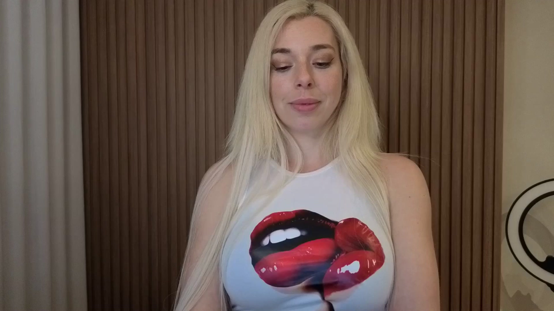 Gallery image thumbnail from Riley_Parks's myfreecams stream on, 03/23/2026, 03:53 image 1 of 20