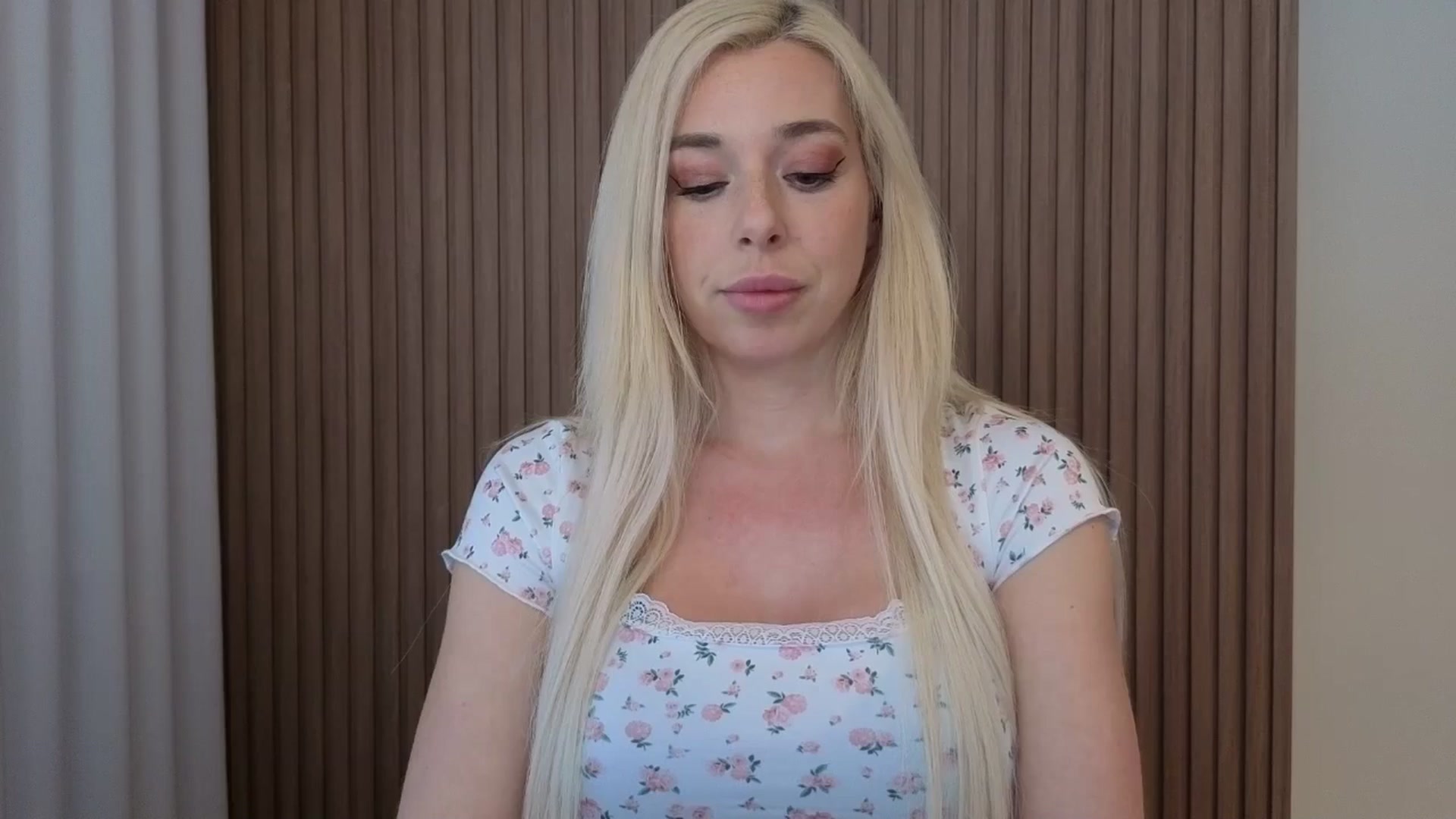 Gallery image thumbnail from Riley_Parks's myfreecams stream on, 03/23/2026, 22:39 image 1 of 20