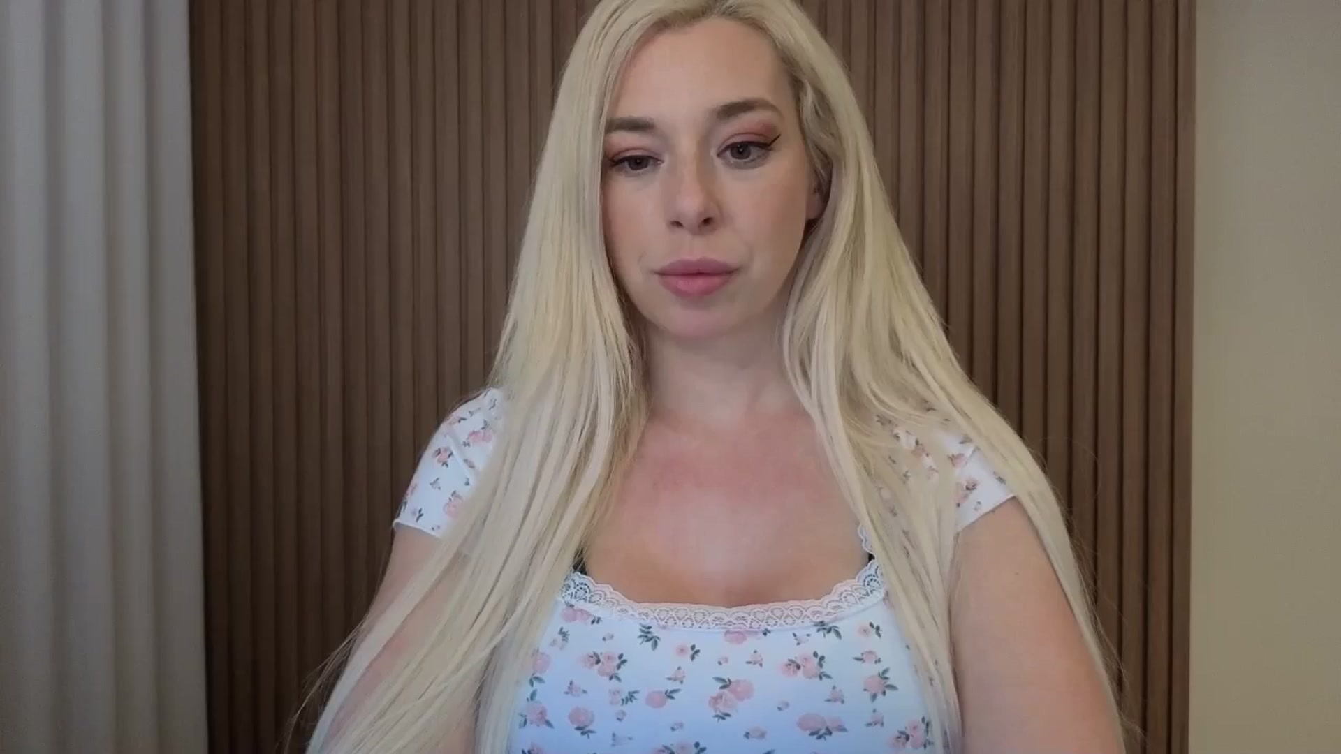 Gallery image thumbnail from Riley_Parks's myfreecams stream on, 03/23/2026, 23:54 image 3 of 20