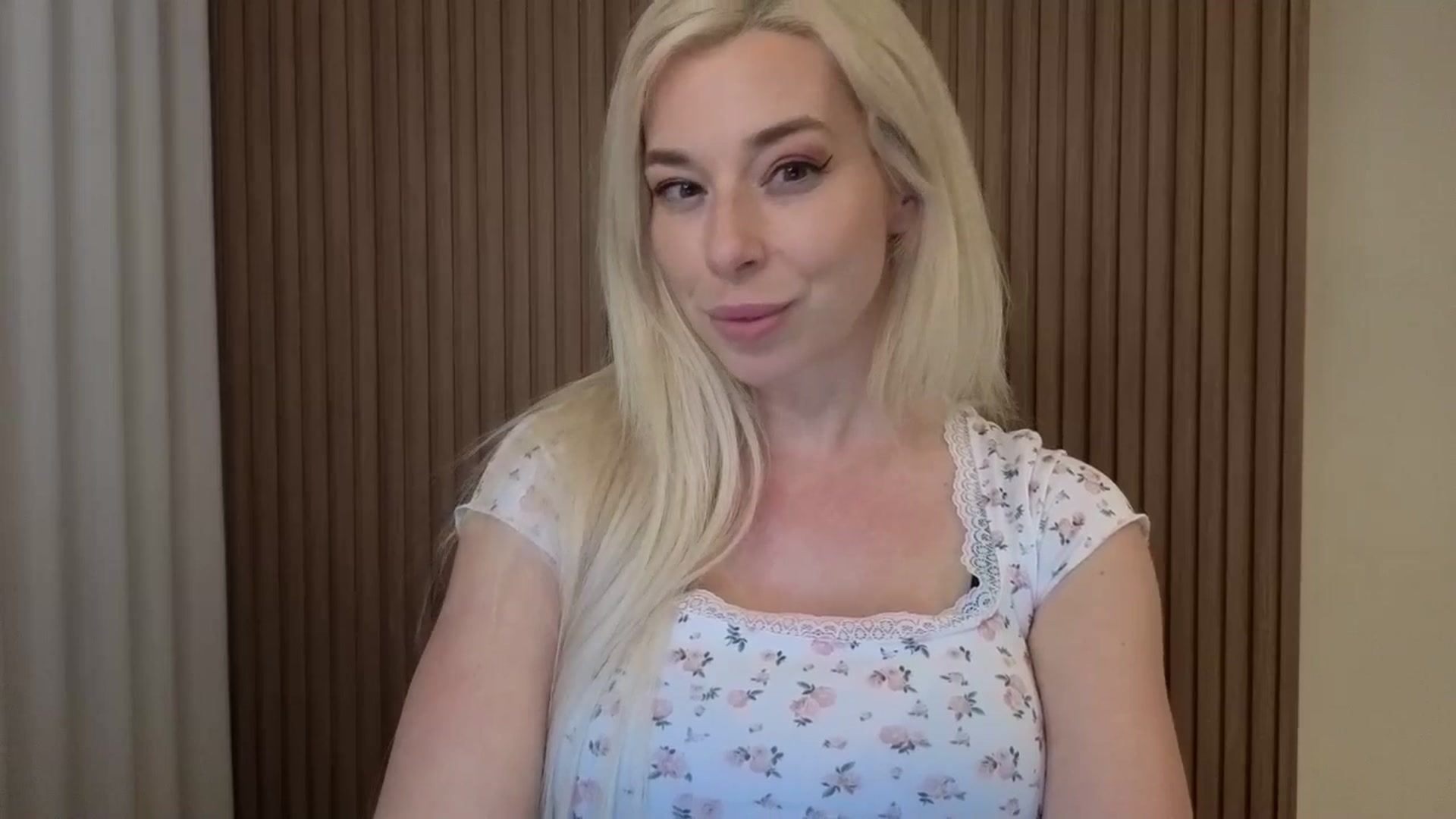 Gallery image thumbnail from Riley_Parks's myfreecams stream on, 03/24/2026, 02:06 image 9 of 20