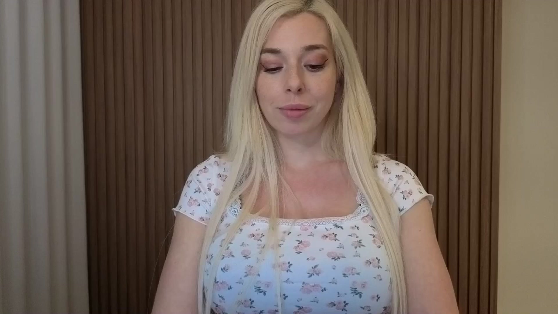 Gallery image thumbnail from Riley_Parks's myfreecams stream on, 03/24/2026, 02:06 image 14 of 20