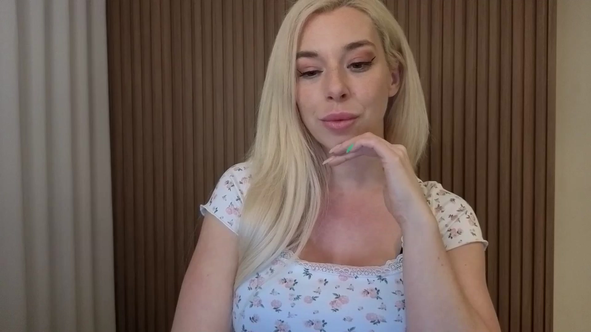 Gallery image thumbnail from Riley_Parks's myfreecams stream on, 03/24/2026, 04:22 image 11 of 20