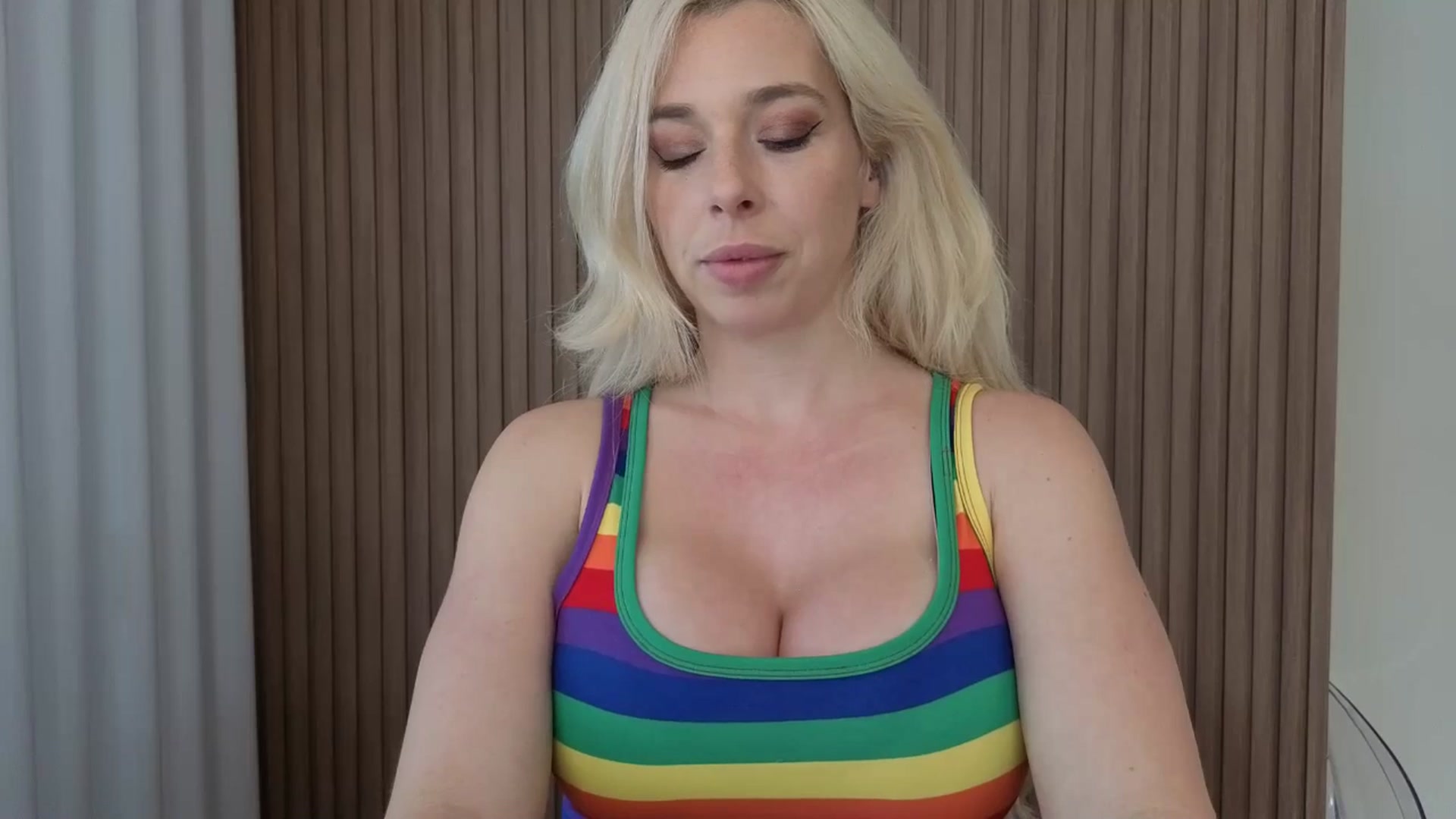 Gallery image thumbnail from Riley_Parks's myfreecams stream on, 04/03/2026, 19:15 image 2 of 20