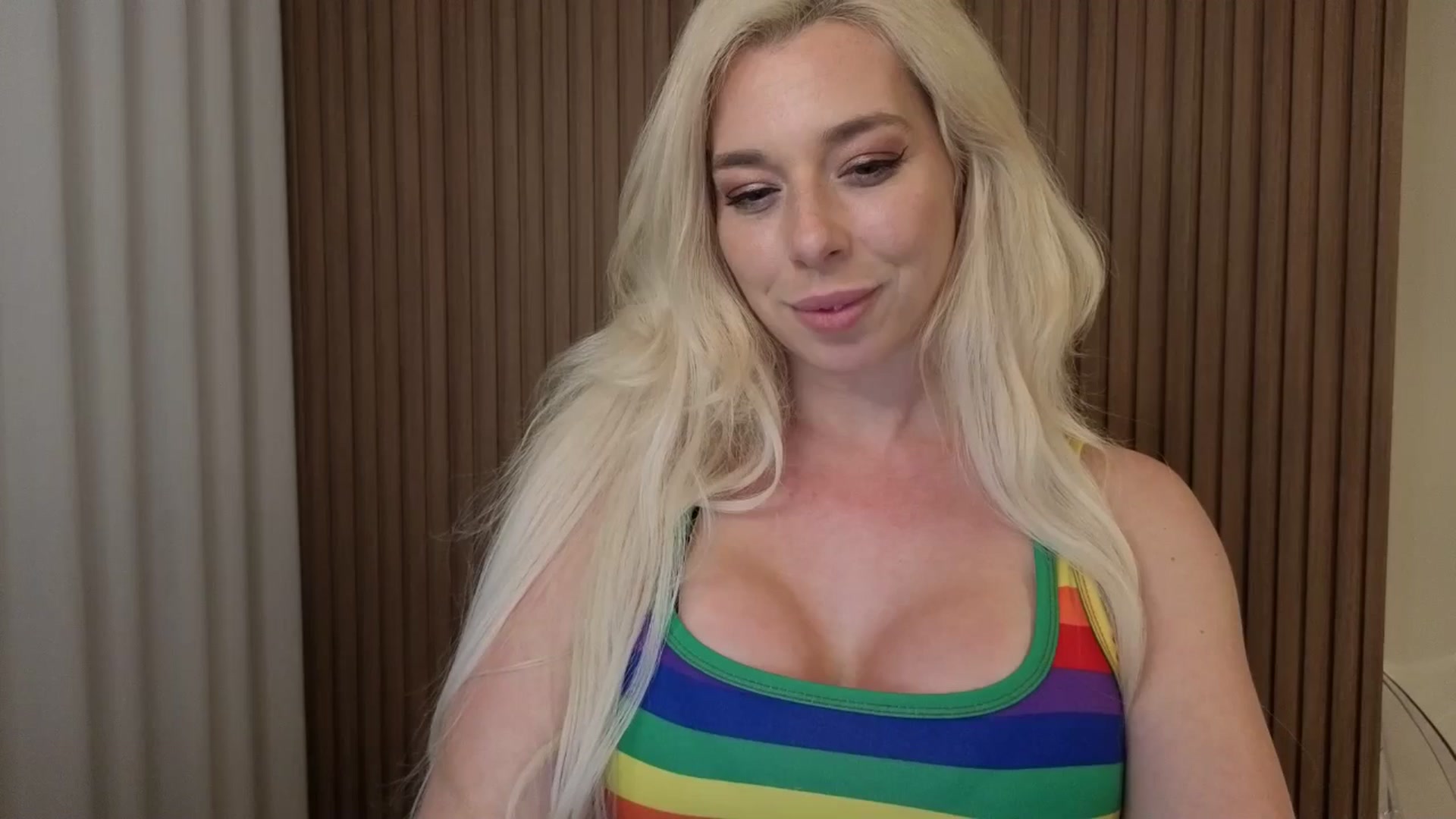 Gallery image thumbnail from Riley_Parks's myfreecams stream on, 04/04/2026, 24:42 image 17 of 20