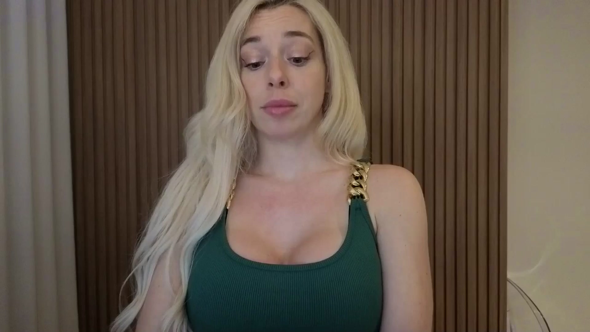 Gallery image thumbnail from Riley_Parks's myfreecams stream on, 04/08/2026, 02:58 image 10 of 20