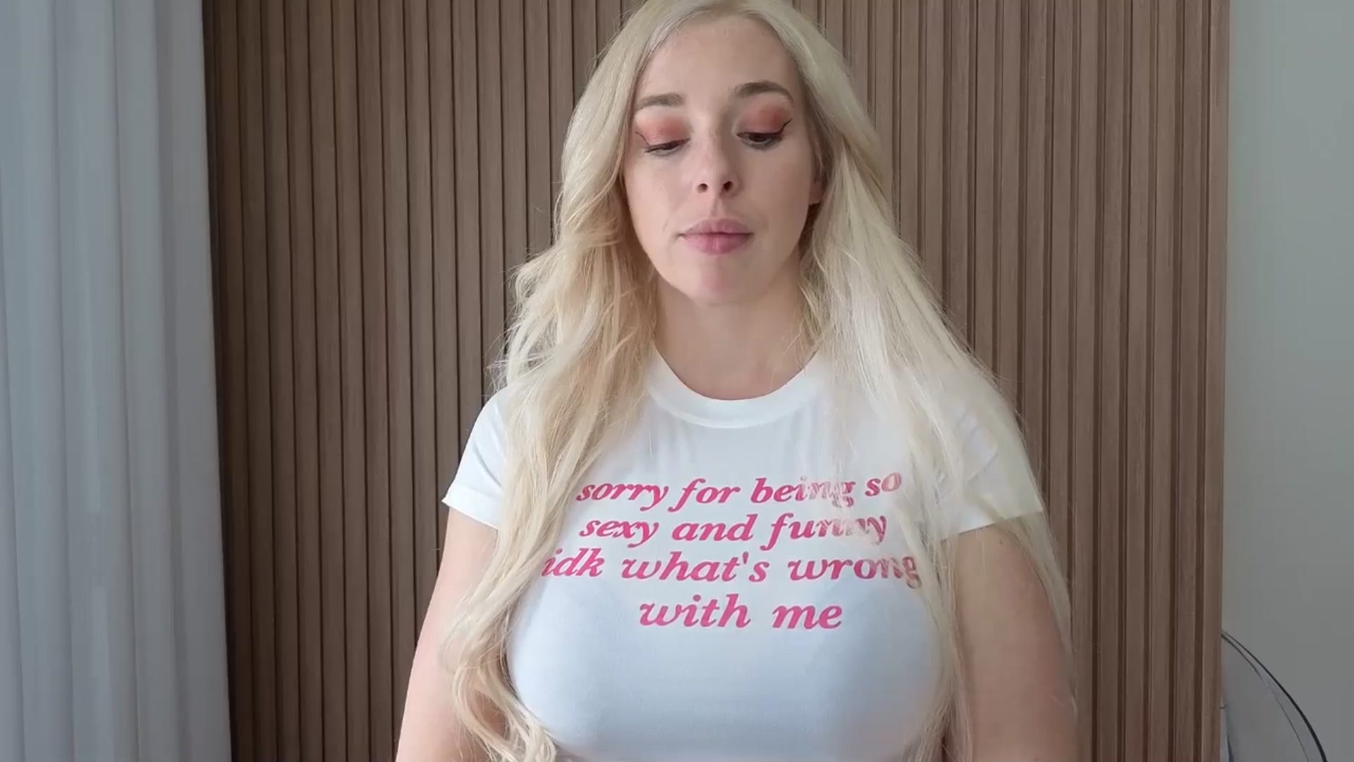 Gallery image thumbnail from Riley_Parks's myfreecams stream on, 04/08/2026, 20:07 image 19 of 20
