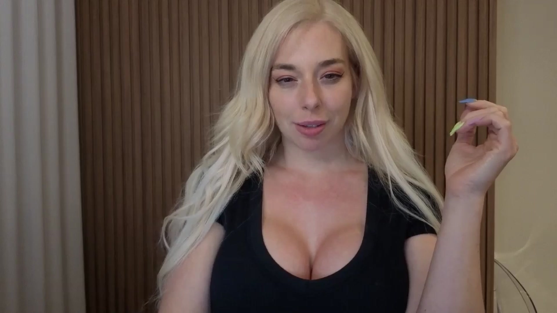 Gallery image thumbnail from Riley_Parks's myfreecams stream on, 04/09/2026, 04:39 image 8 of 20