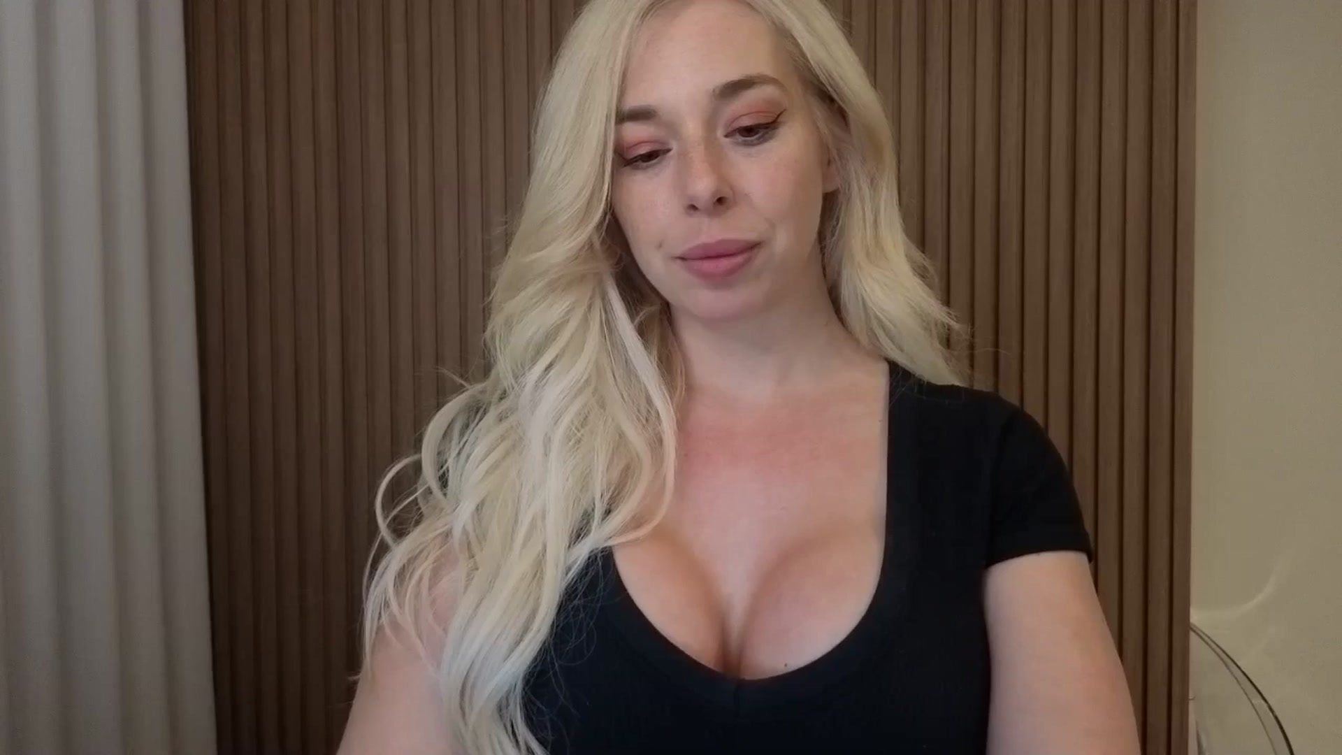 Gallery image thumbnail from Riley_Parks's myfreecams stream on, 04/09/2026, 05:31 image 11 of 20